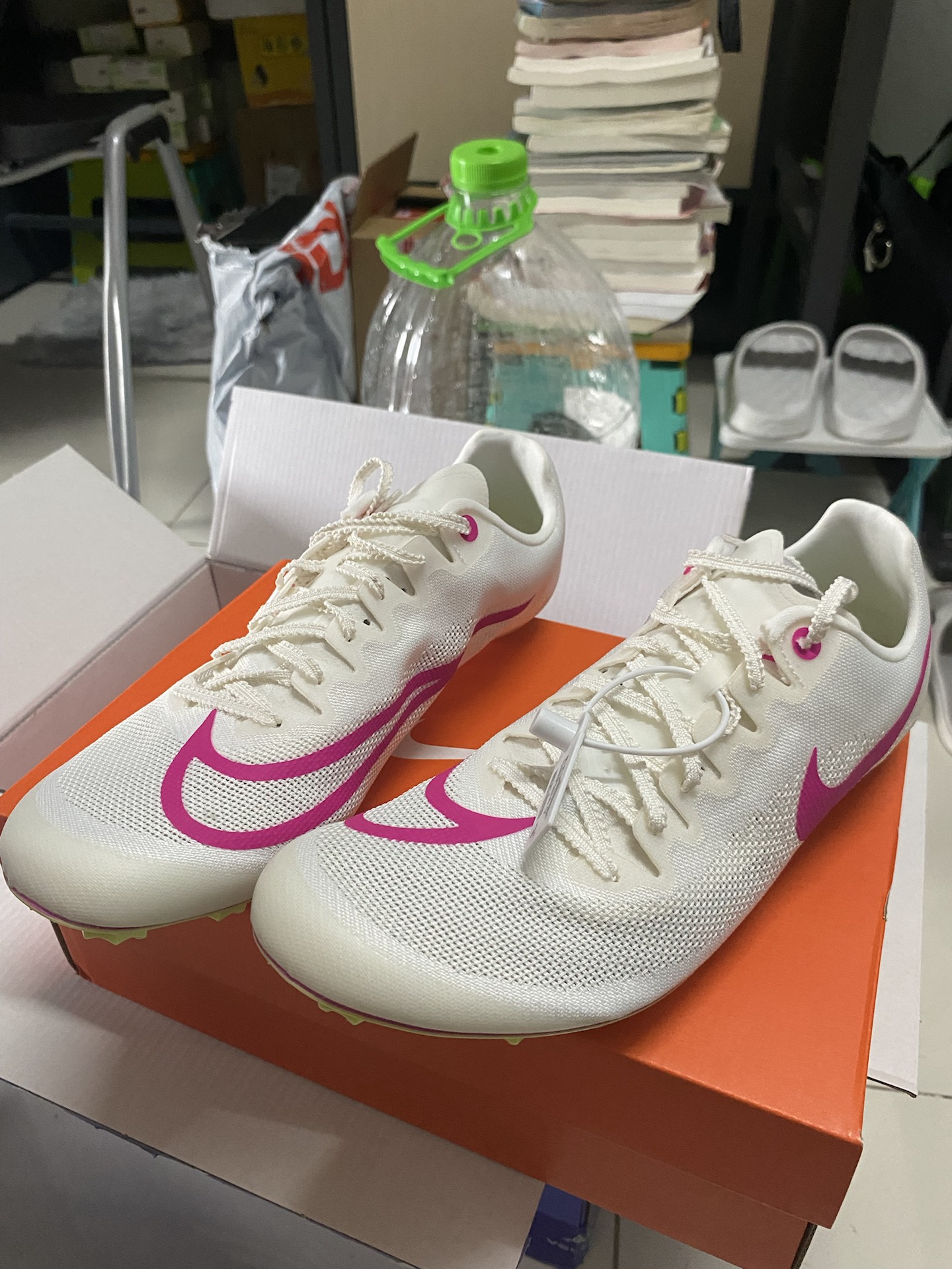 体育人的终极梦想!苏炳添同款钉鞋