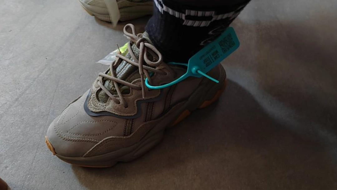 custom review-Adidas Originals Ozweego Trace Cargo