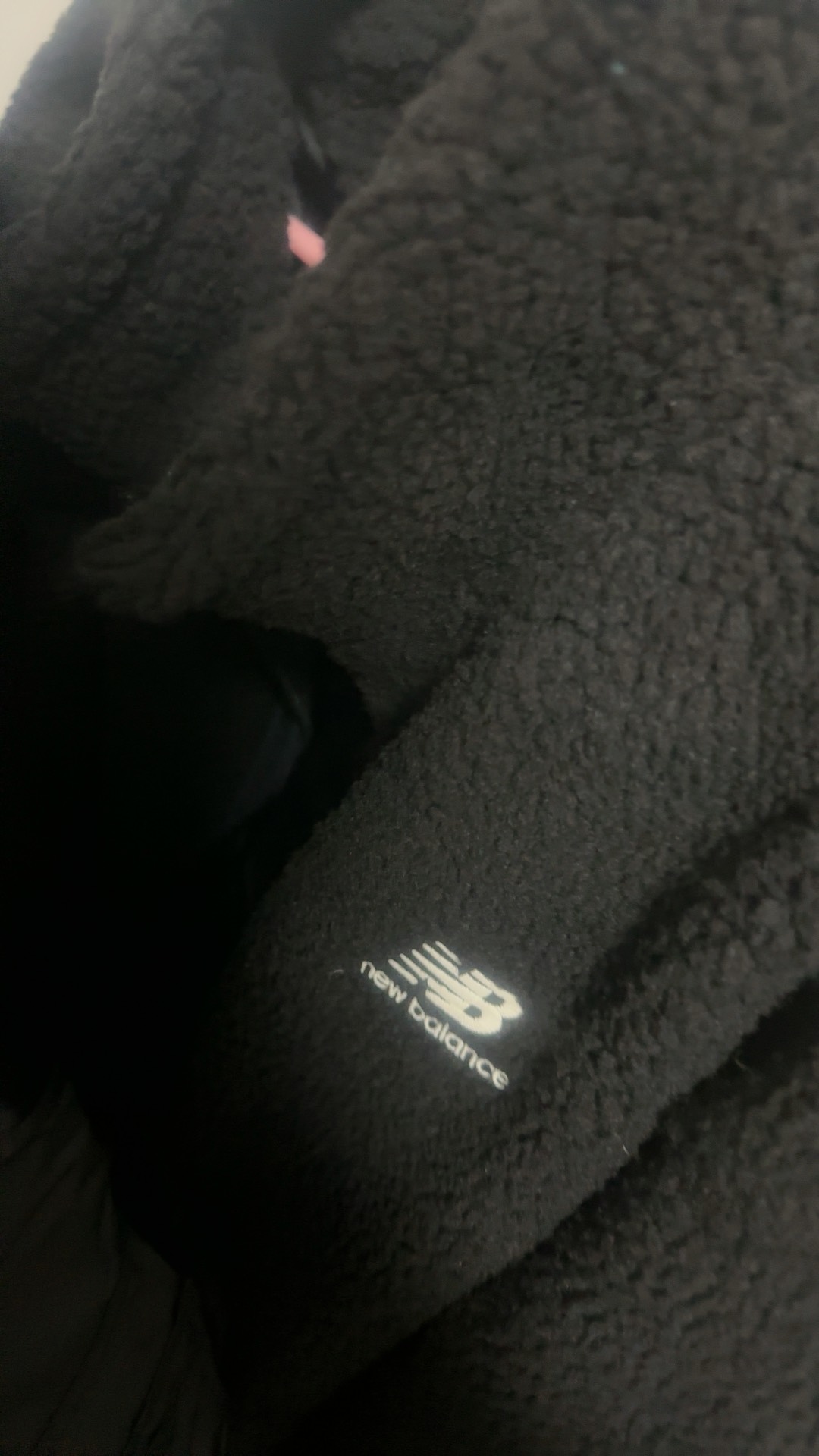 custom review-New Balance совместная брендированная куртка женская черная