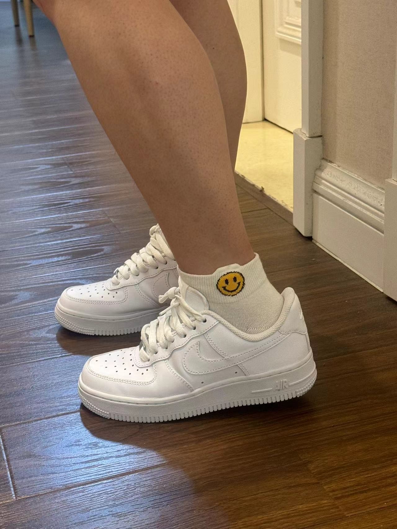 custom review-Nike Women's Air Force 1 '07 'Triple White'