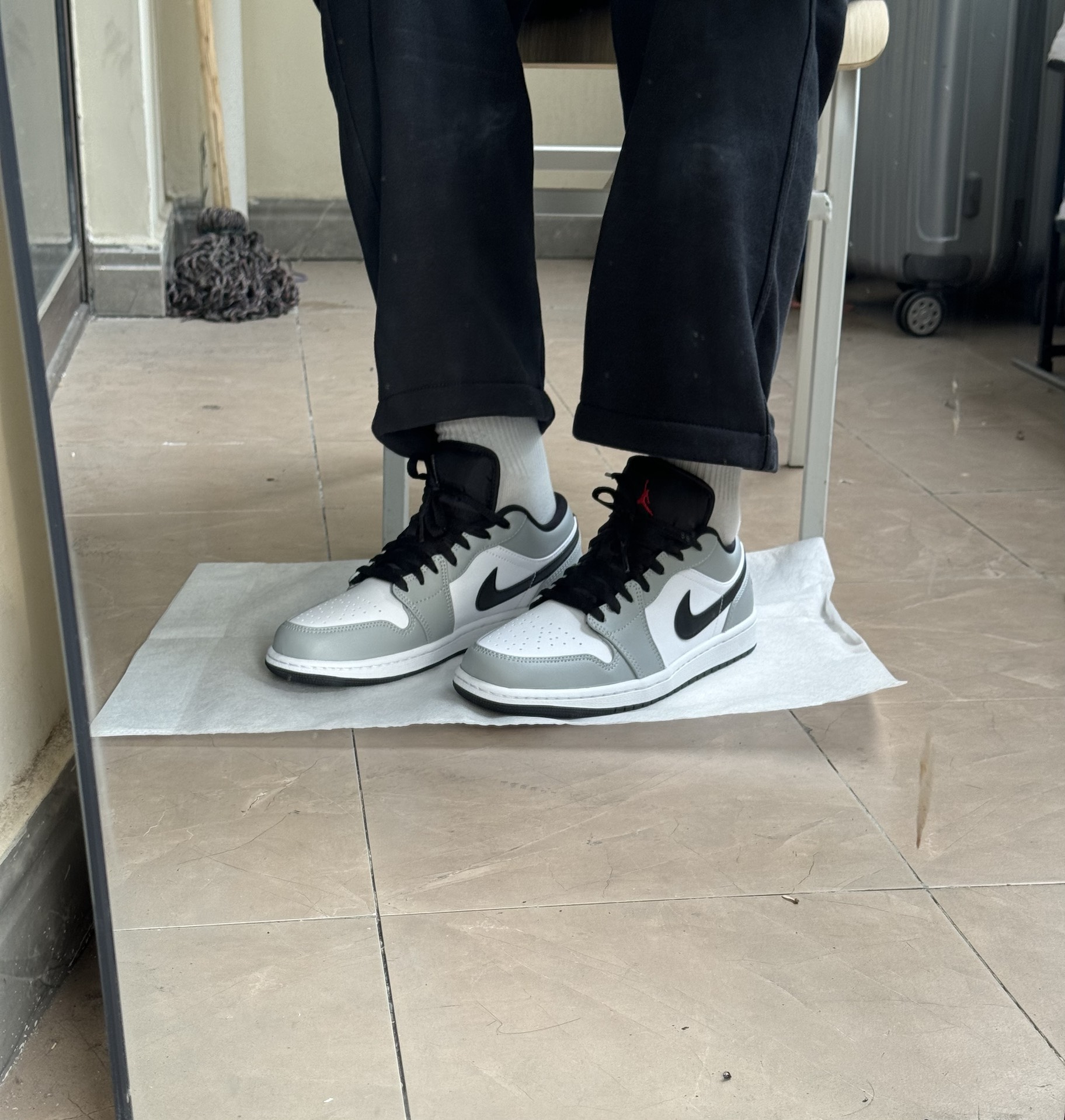 aj1 low 烟灰小迪奥配色