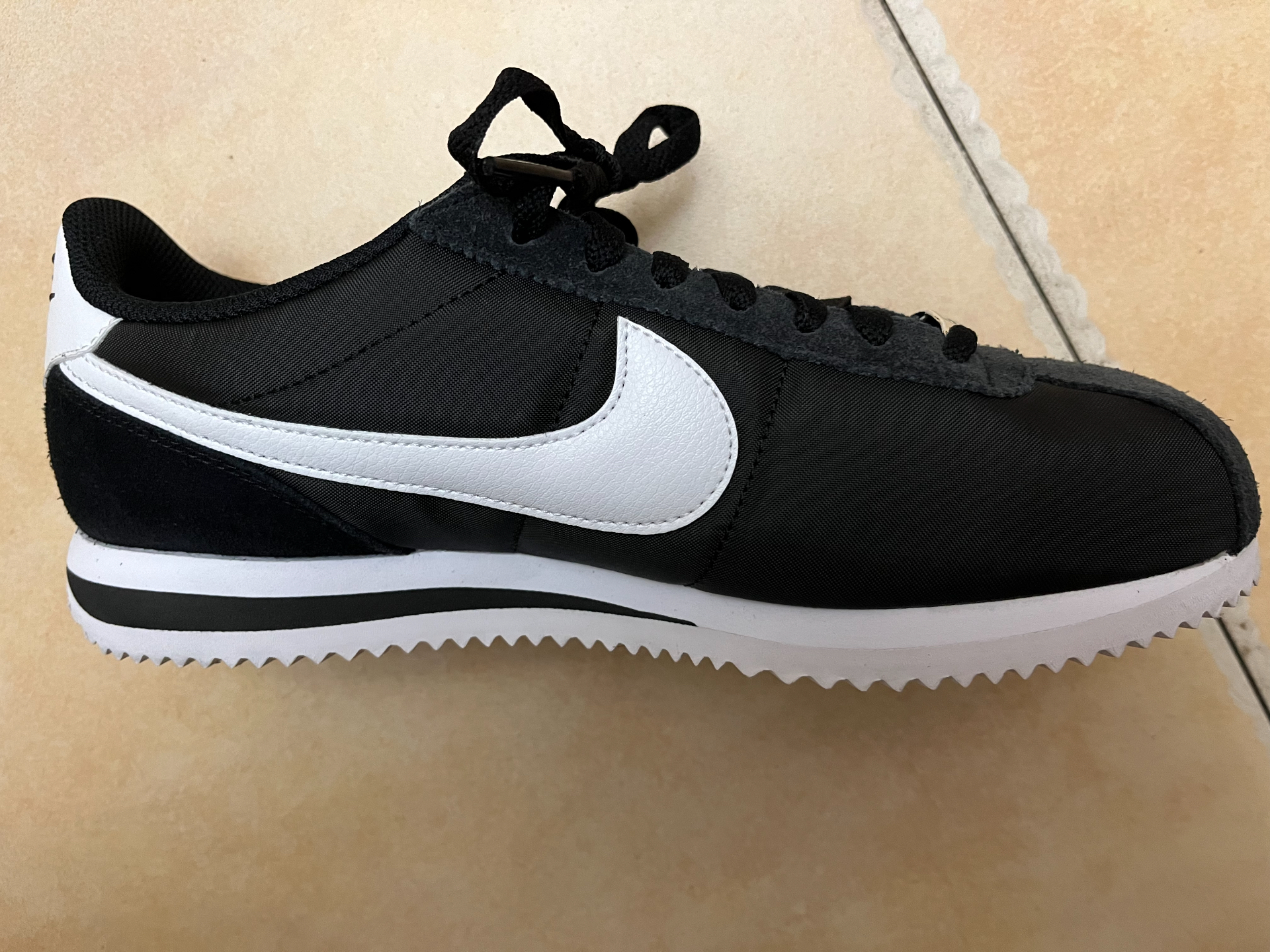 custom review-Nike Cortez Textile Устойчивый к истиранию Низкий Топ Повседневная Городская Коммутерская Беговая Обувь Мужская Черно-белая