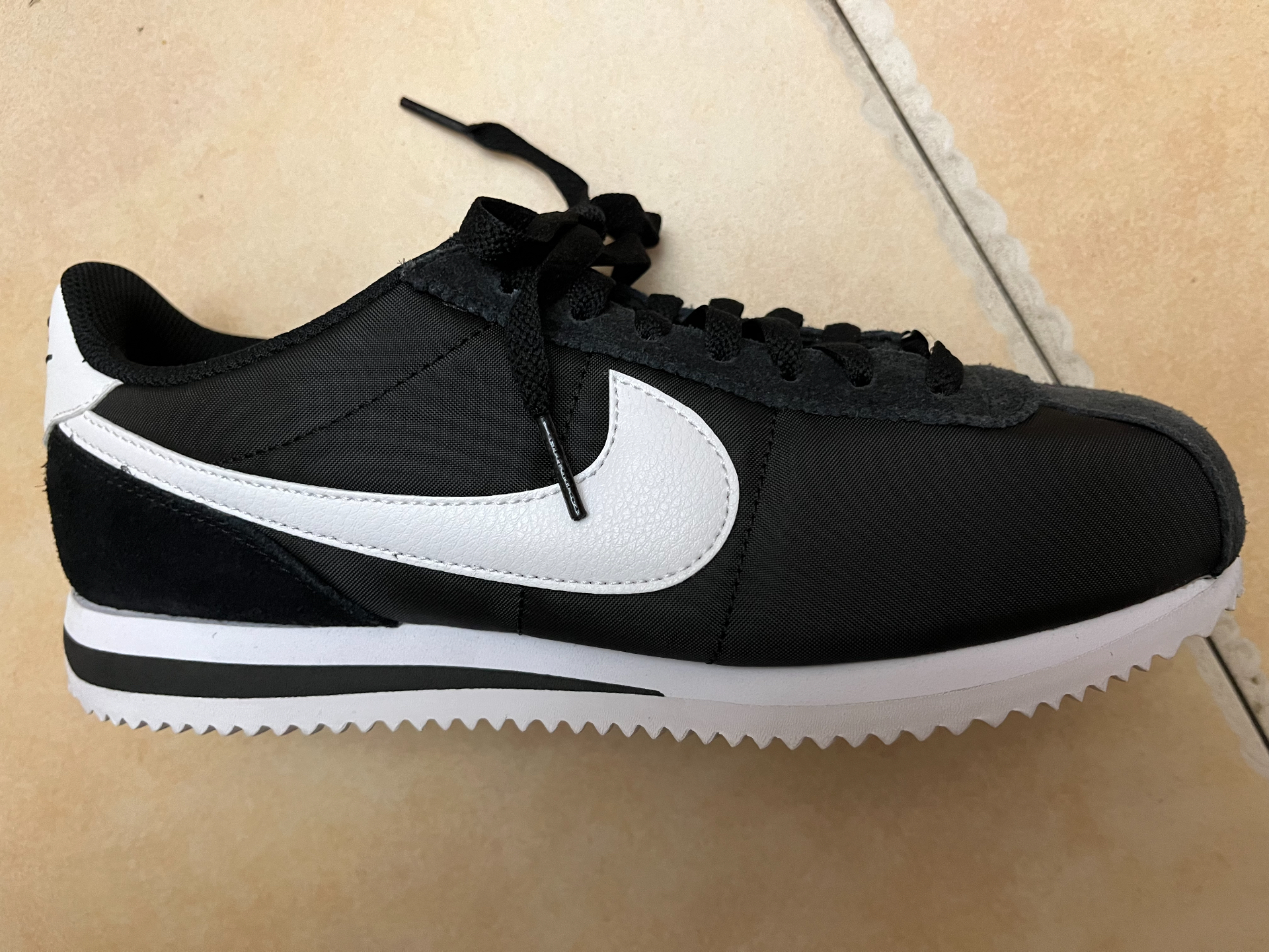 custom review-Nike Cortez Textile Устойчивый к истиранию Низкий Топ Повседневная Городская Коммутерская Беговая Обувь Мужская Черно-белая