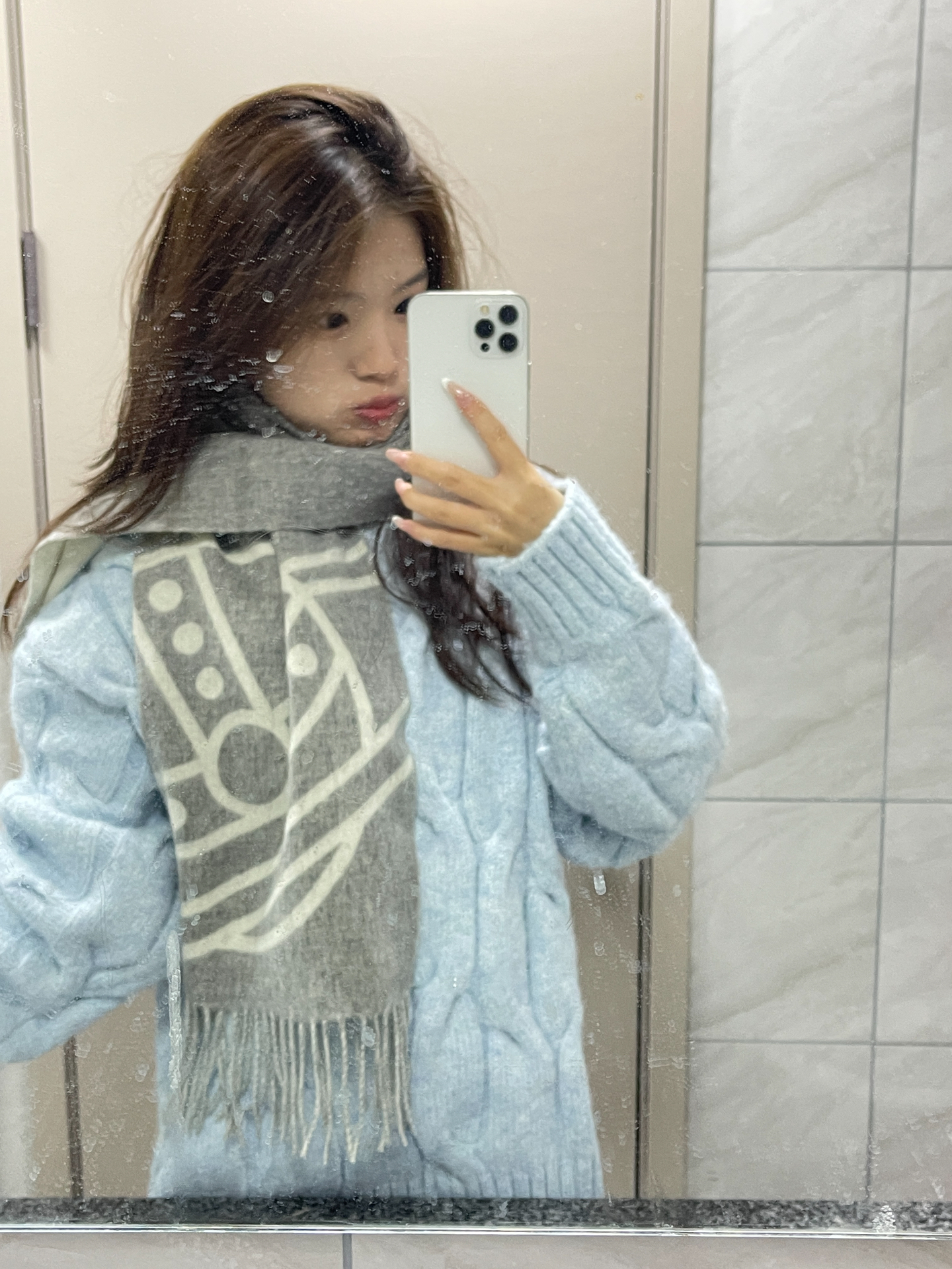 custom review-Вязаные шарфы Vivienne Westwood женские серо-белые