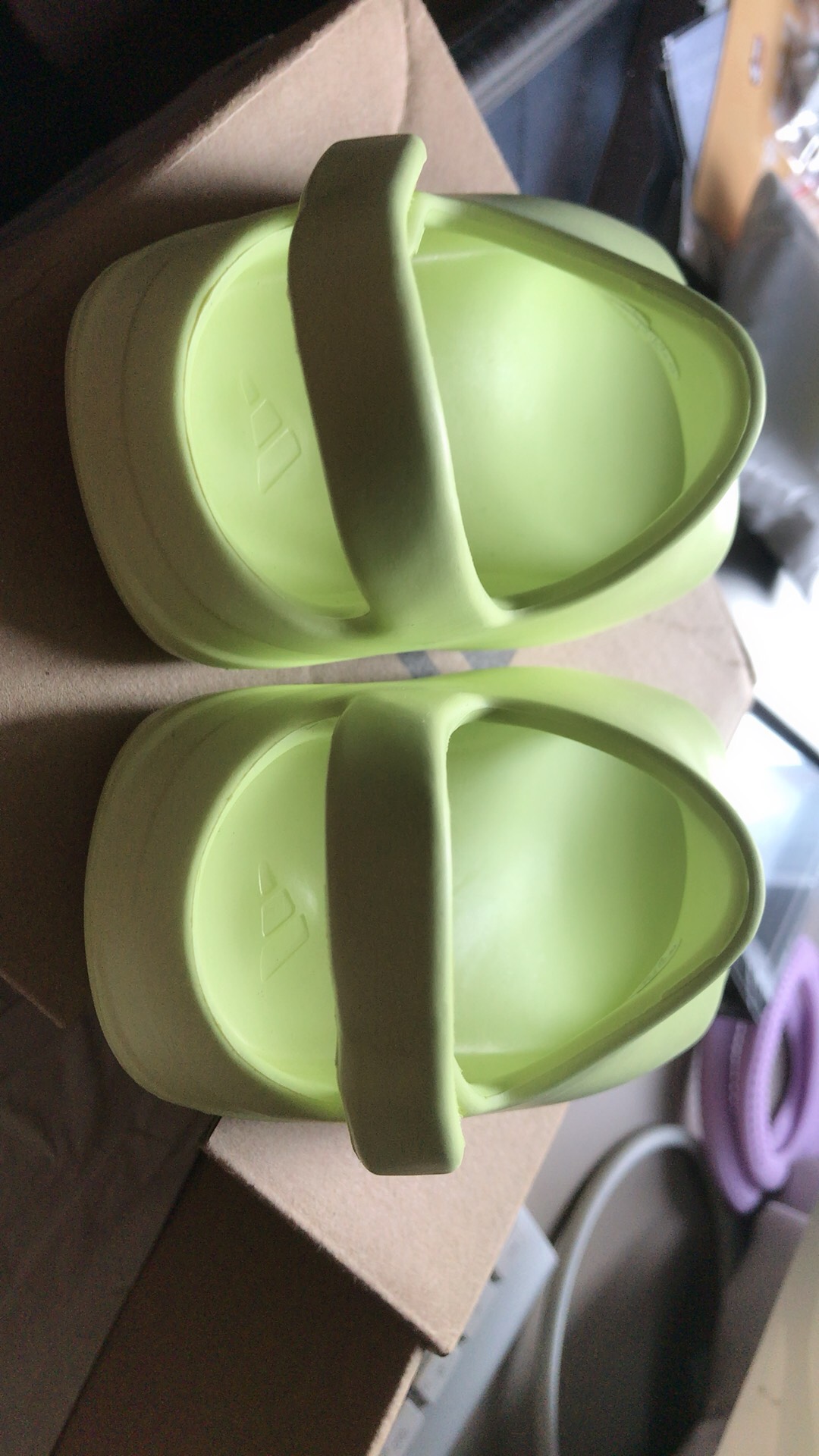 custom review-Adidas Originals Yeezy Slide Неоново-зеленый 'Свечение Зеленый' Удобная Низкая Обувь для Малышей Новорожденный и Малыш