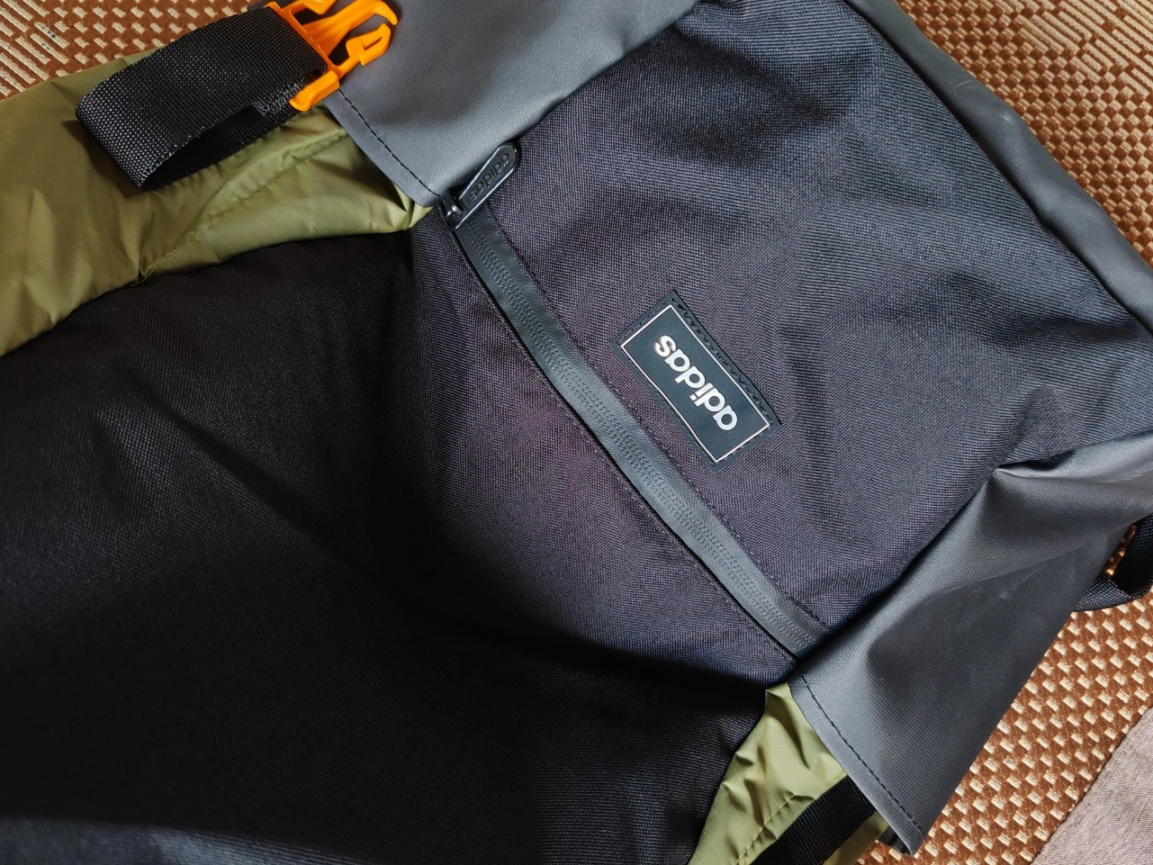 custom review-Adidas Полиэстер Путешественная Сумка Сумка для хранения Рюкзак Стандартный (Стандартный) Унисекс Черный