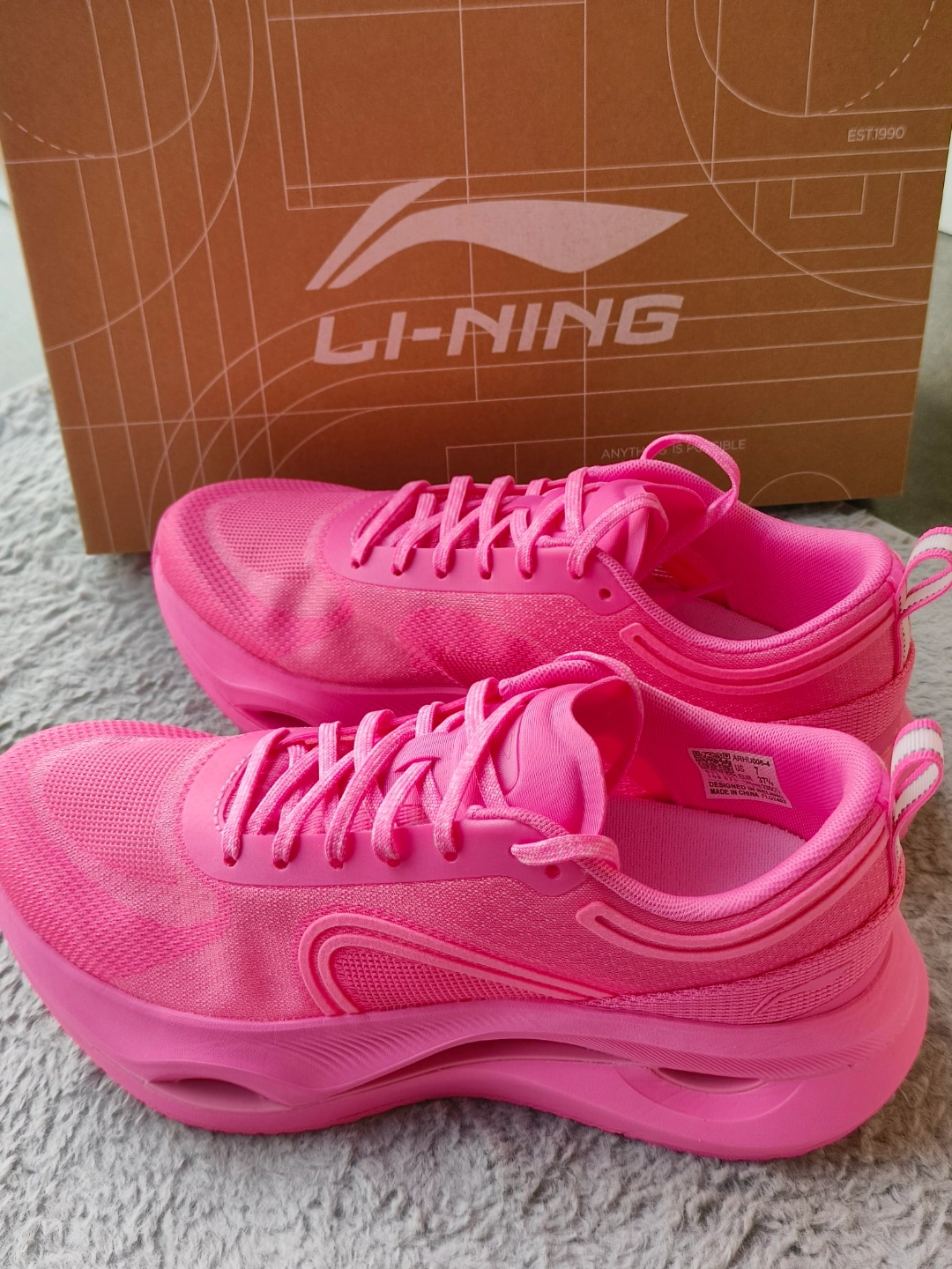 如果让你用一个水果形容,你会说什么?李宁跑鞋惊鸿女子专属