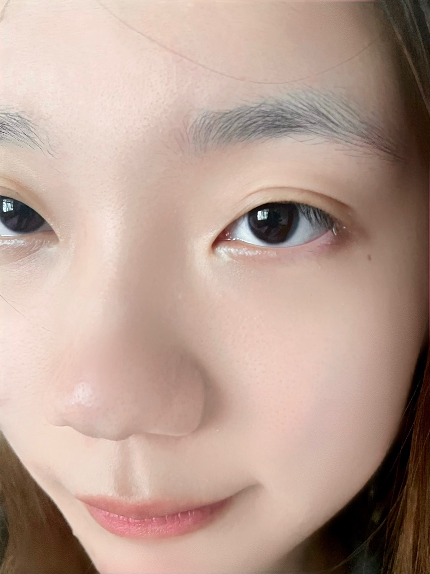 00后女大学生真实素颜状态