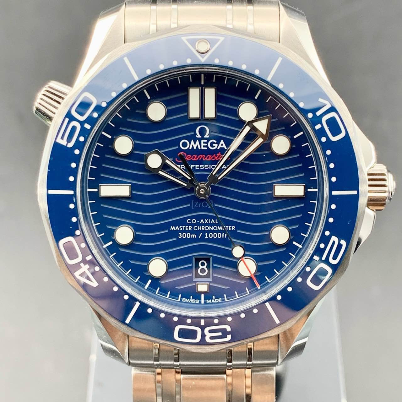 欧米茄海马300系列