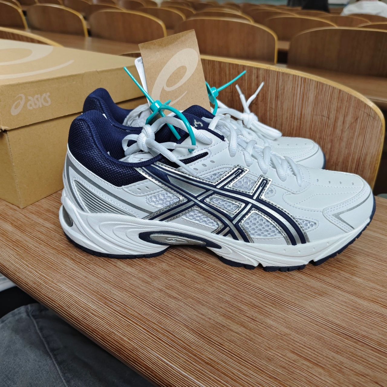 custom review-Asics Гель 170TR Устойчивый к истиранию Низкий Топ Повседневный Спринт Городской Коммутирование Беговые кроссовки Унисекс Белый Темно-синий