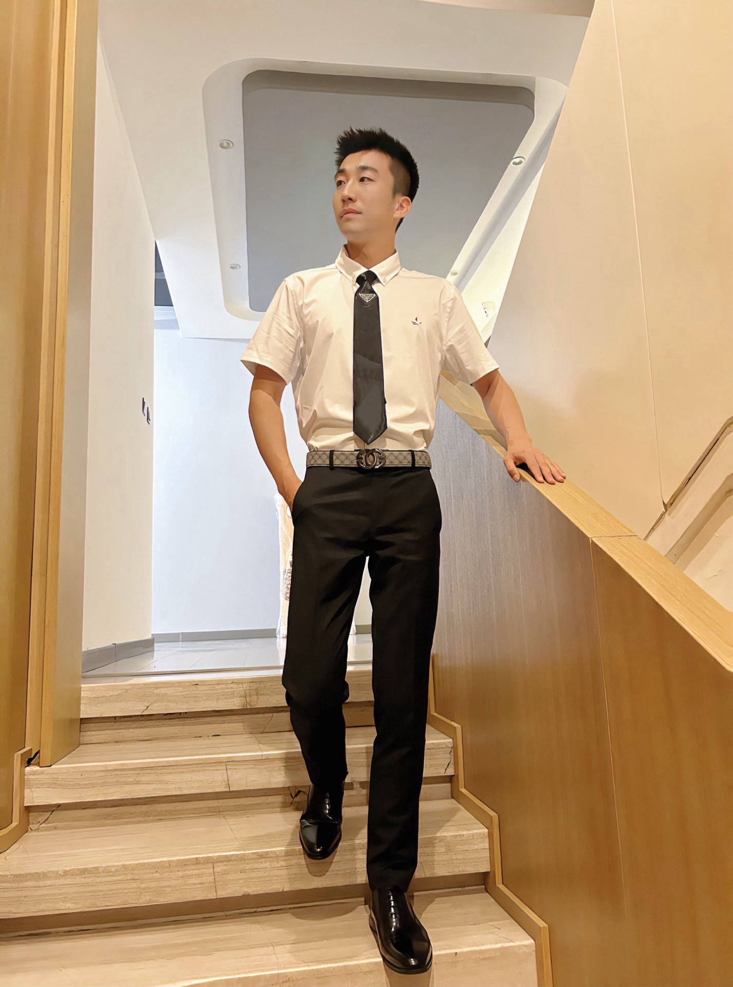 正装职男的一天