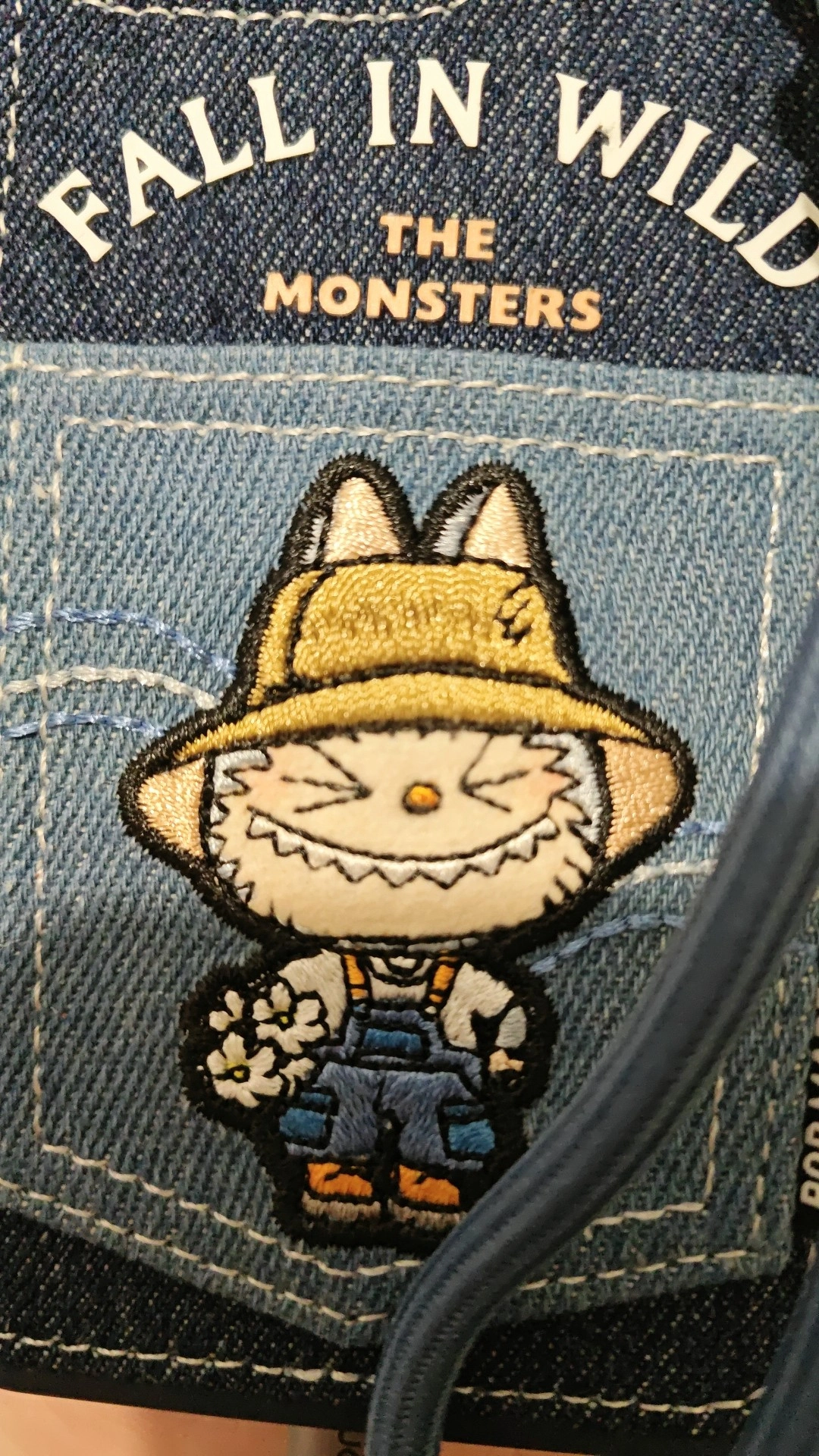 custom review-POP MART LABUBU Fall In Wind Чехол Для IPhone Трендовый Мерч