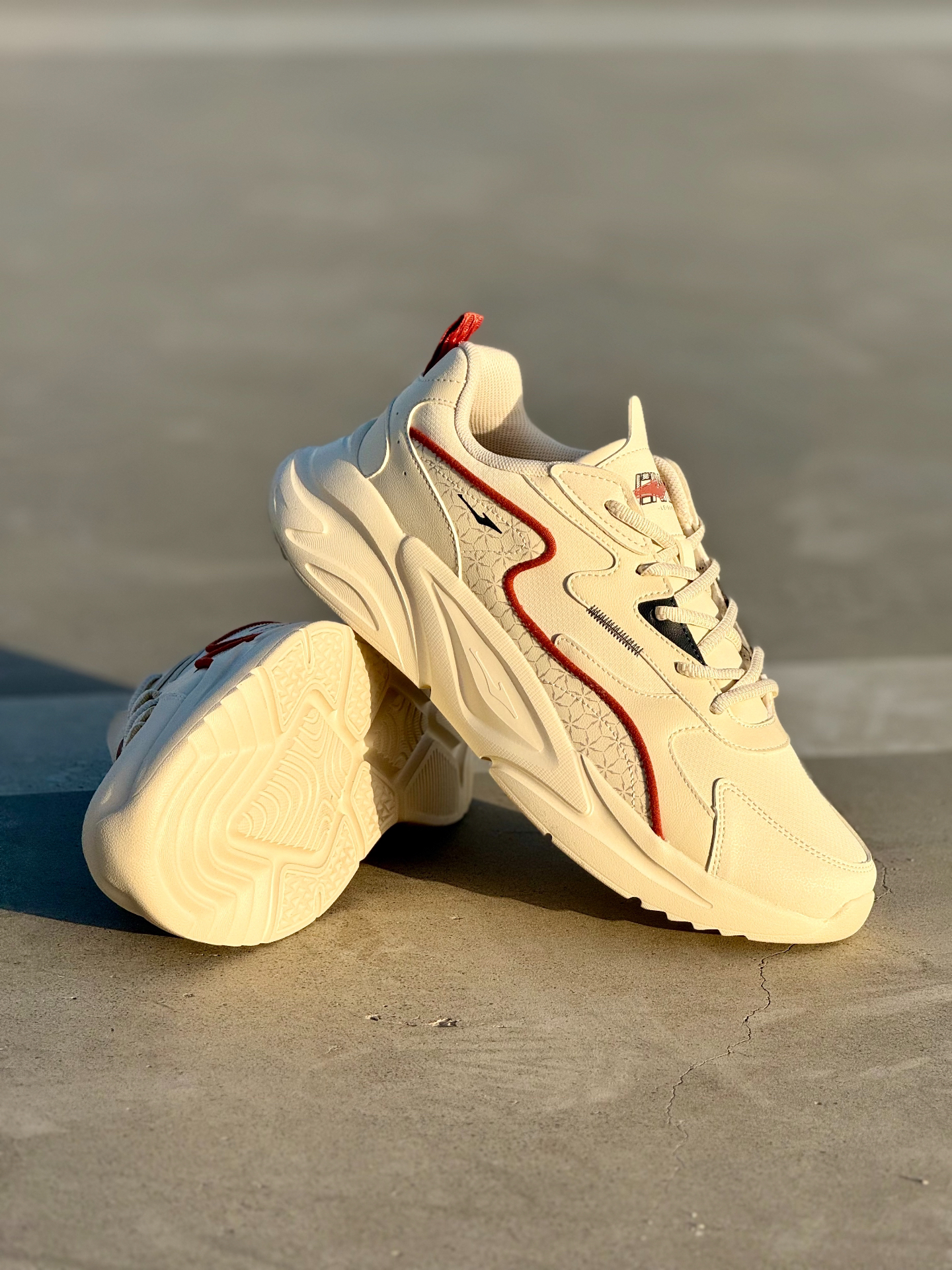 1开就可入手脚感超澎湃的鸿星尔克运动鞋!