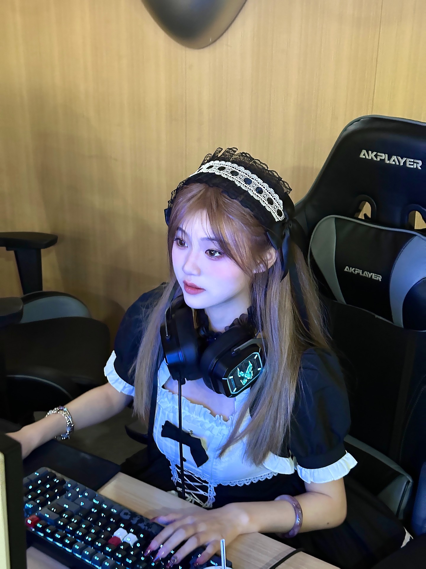 今天是电竞女孩!