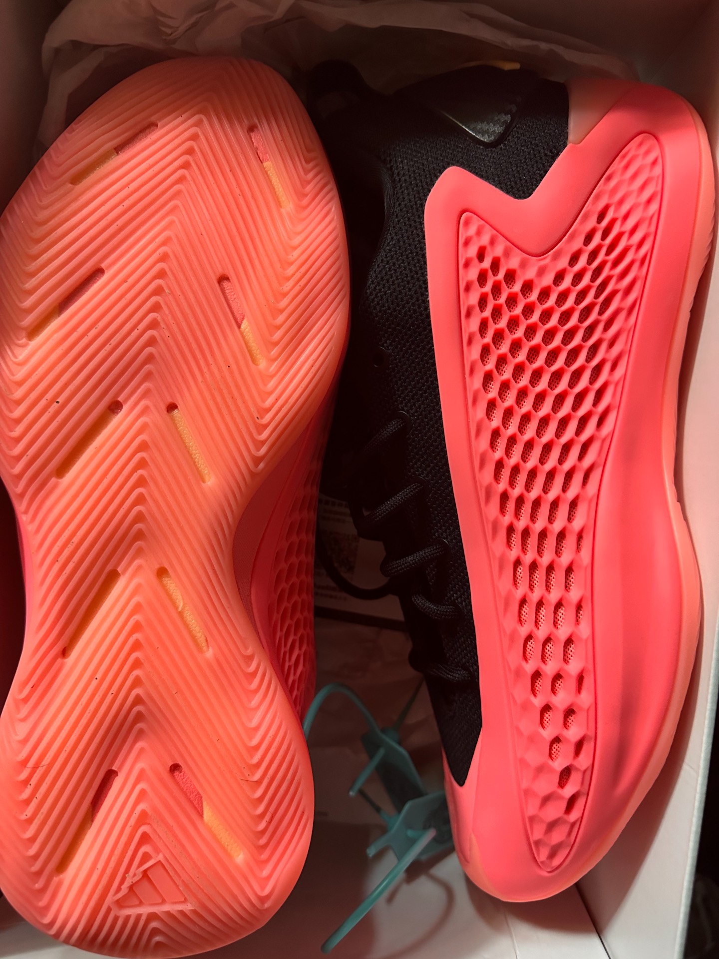 custom review-Adidas A.E. 1 Low 'Mural' Low Топ Баскетбольные кроссовки Мужской Розовый