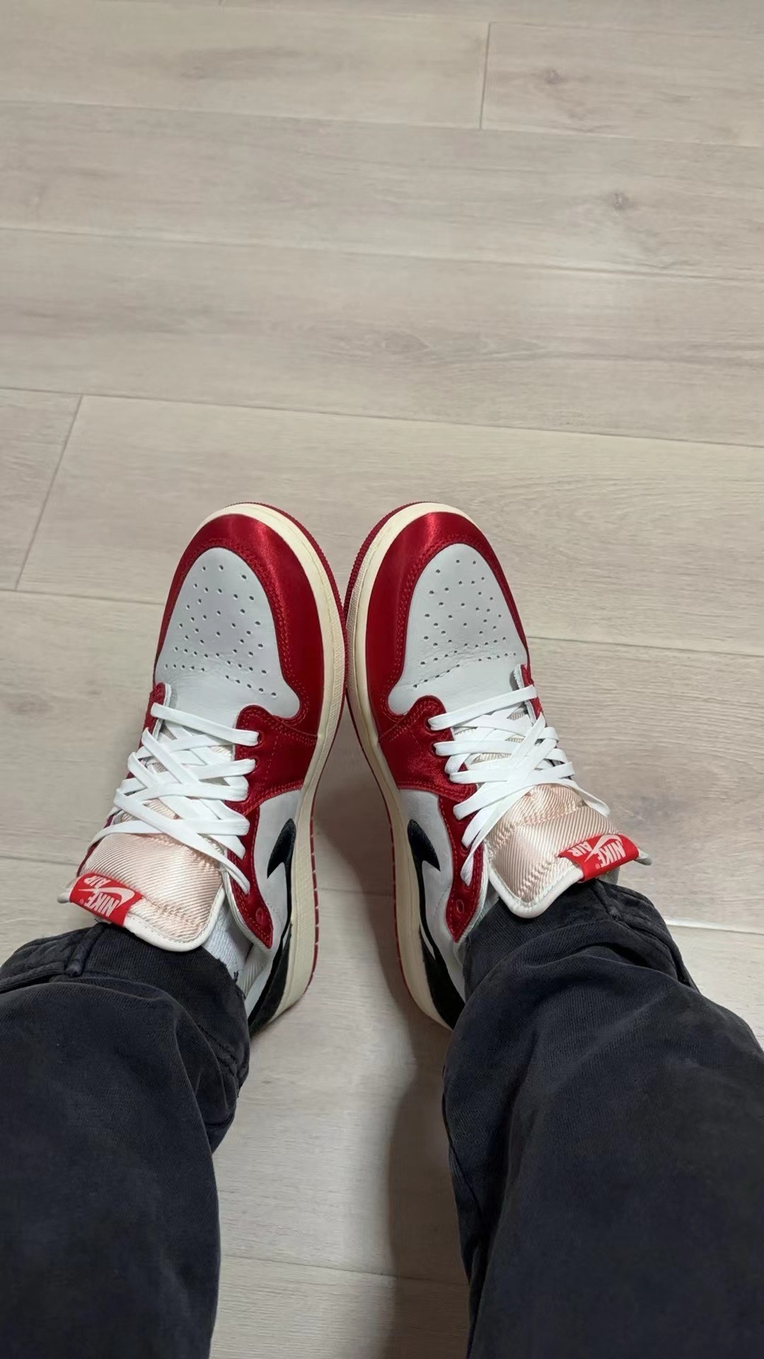 custom review-Jordan 1 Retro Low OG Trophy Room 'Away'