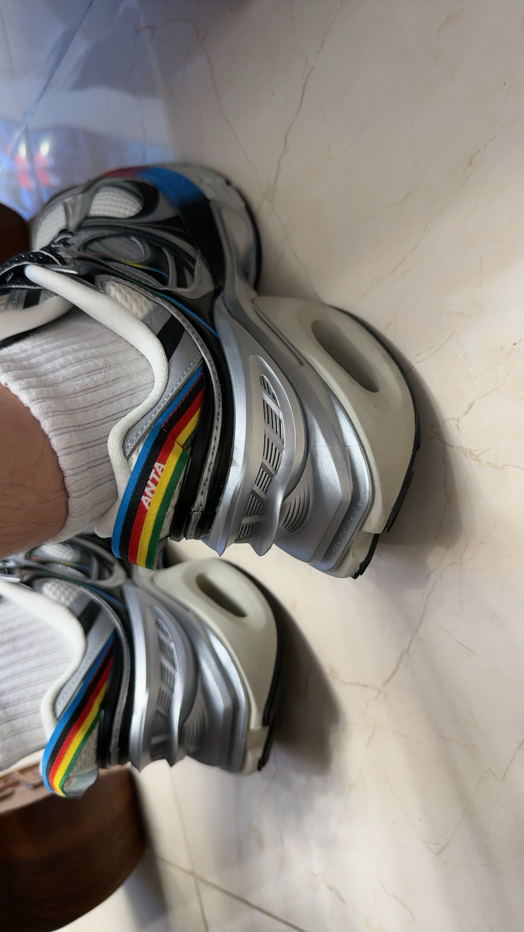 custom review-Anta Cloud Chip Wear Resistant Low Top Casual Shoes Men's White Silver Black