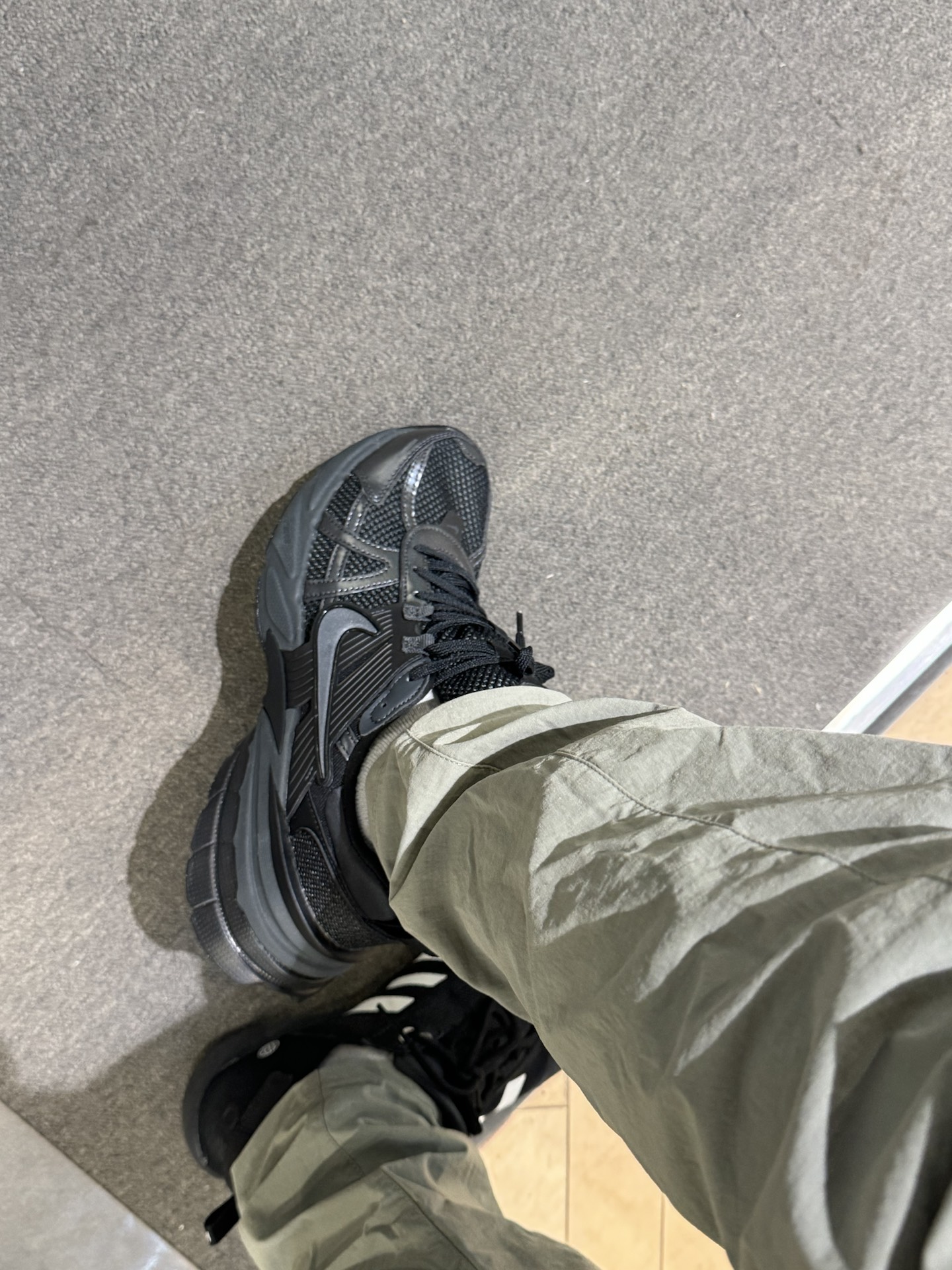 custom review-Nike V2K Run Устойчивый к истиранию Низкий Топ Повседневный Тренировки Городской Коммутирование Беговые кроссовки Мужской Черный