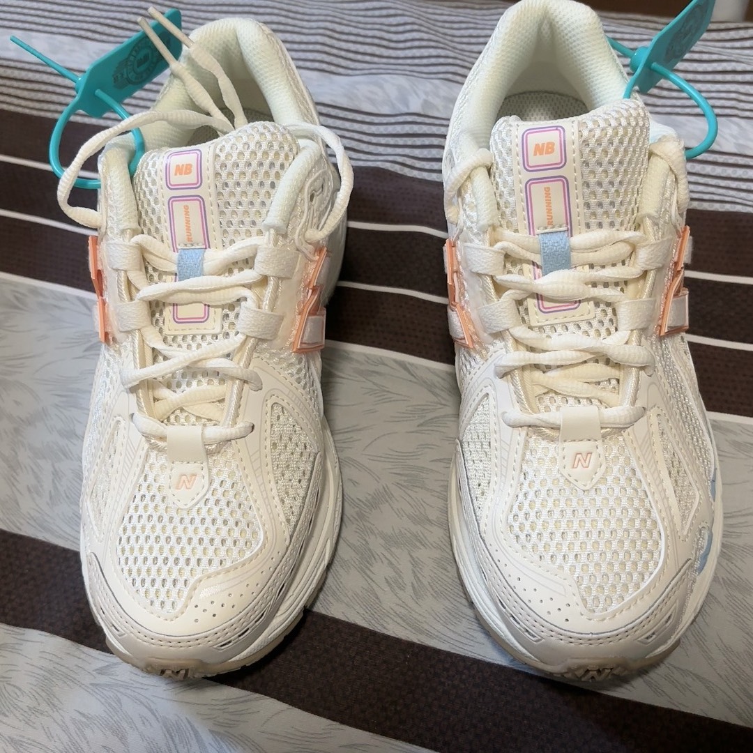 custom review-New Balance NB 1906R Устойчивый к истиранию Дышащий Низкий Топ Повседневная Городская Коммутация Беговые кроссовки Унисекс Бежевый Розовый