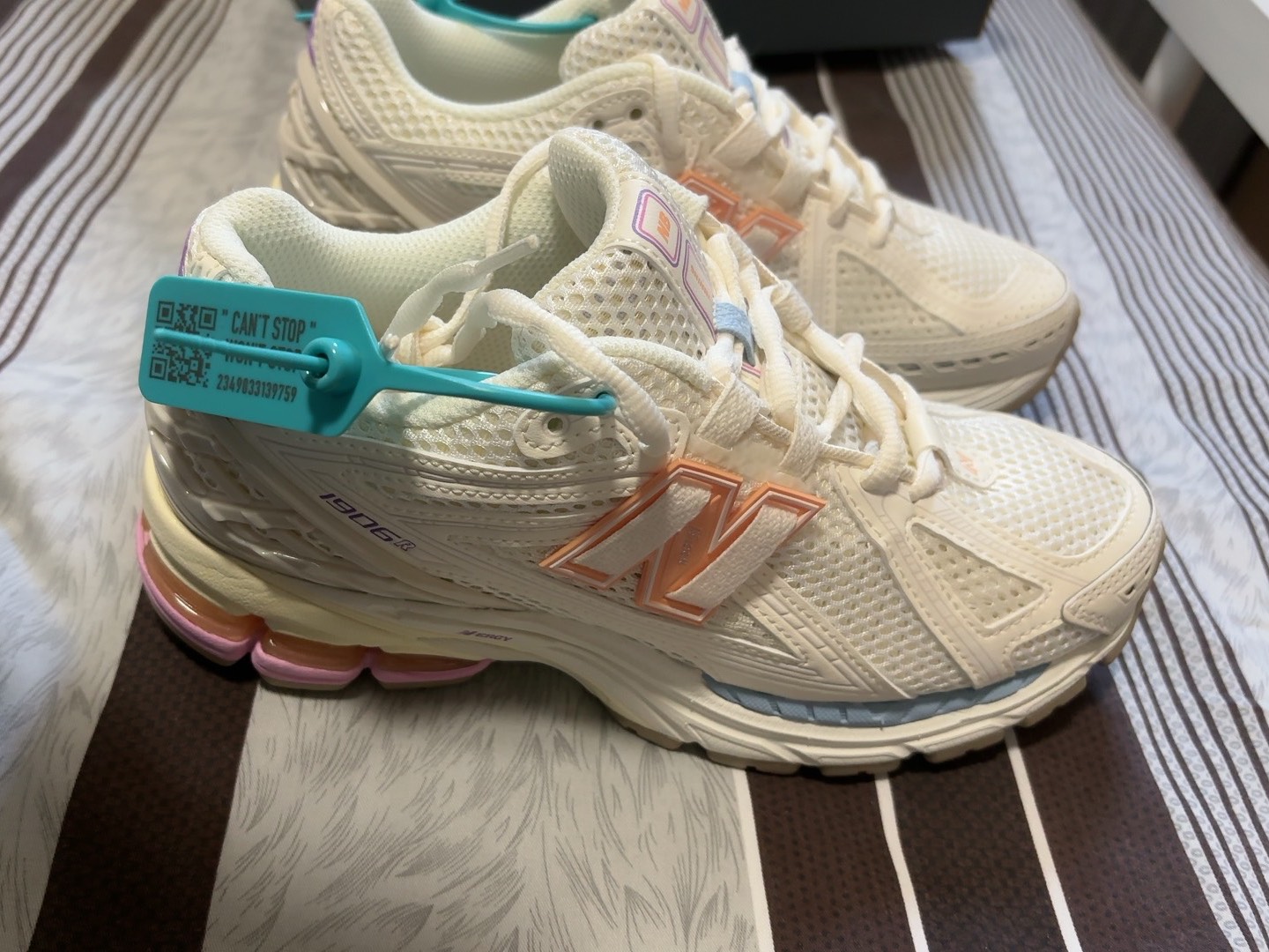custom review-New Balance NB 1906R Устойчивый к истиранию Дышащий Низкий Топ Повседневная Городская Коммутация Беговые кроссовки Унисекс Бежевый Розовый