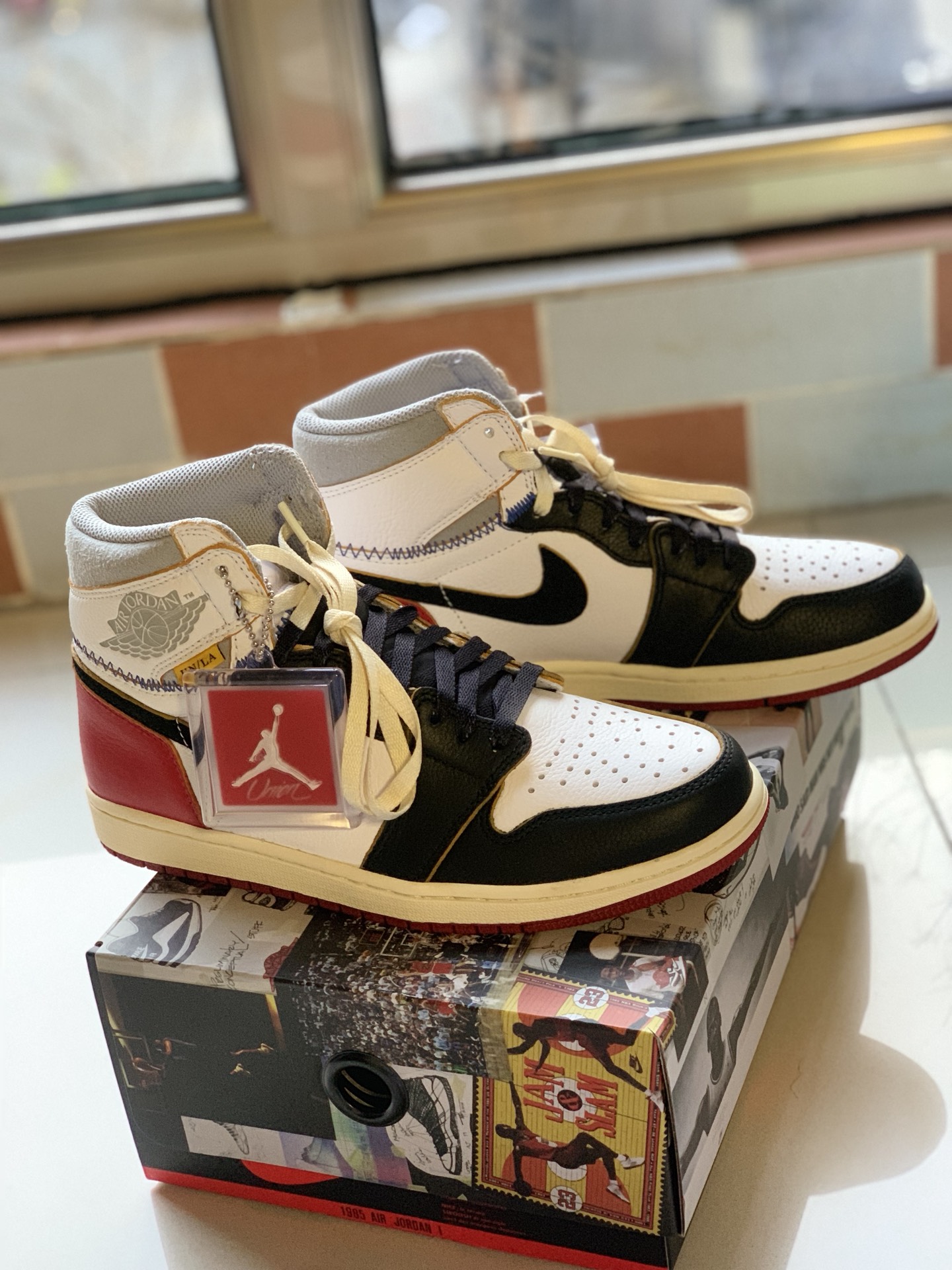 aj1联名union黑白红