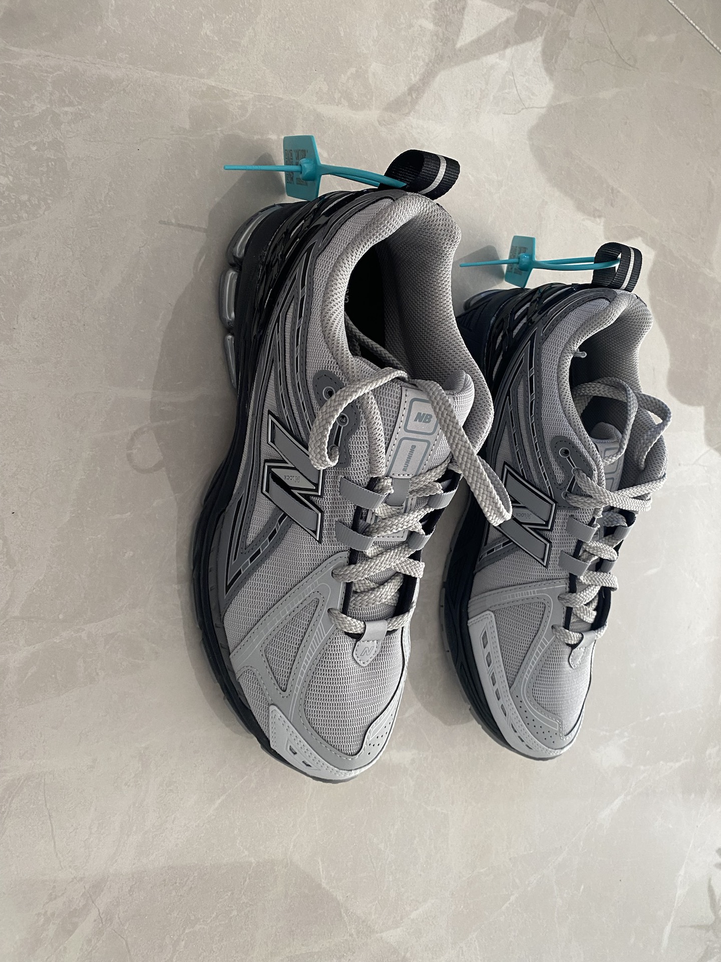 custom review-New Balance NB 1906R Дышащий Низкий Топ Повседневные Городские Кроссовки для Коммутирования и Бега Унисекс Серый Черный