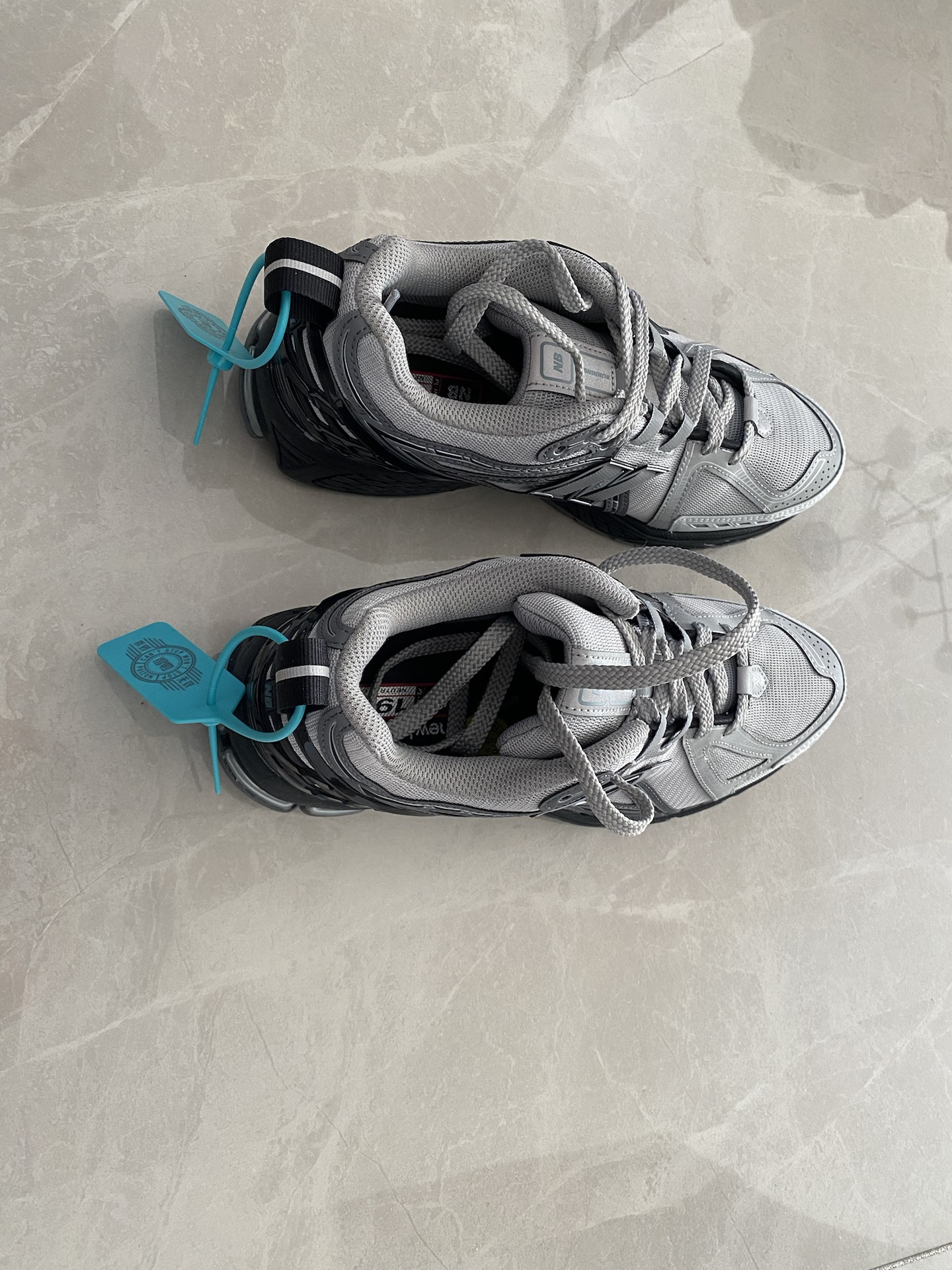 custom review-New Balance NB 1906R Дышащий Низкий Топ Повседневные Городские Кроссовки для Коммутирования и Бега Унисекс Серый Черный