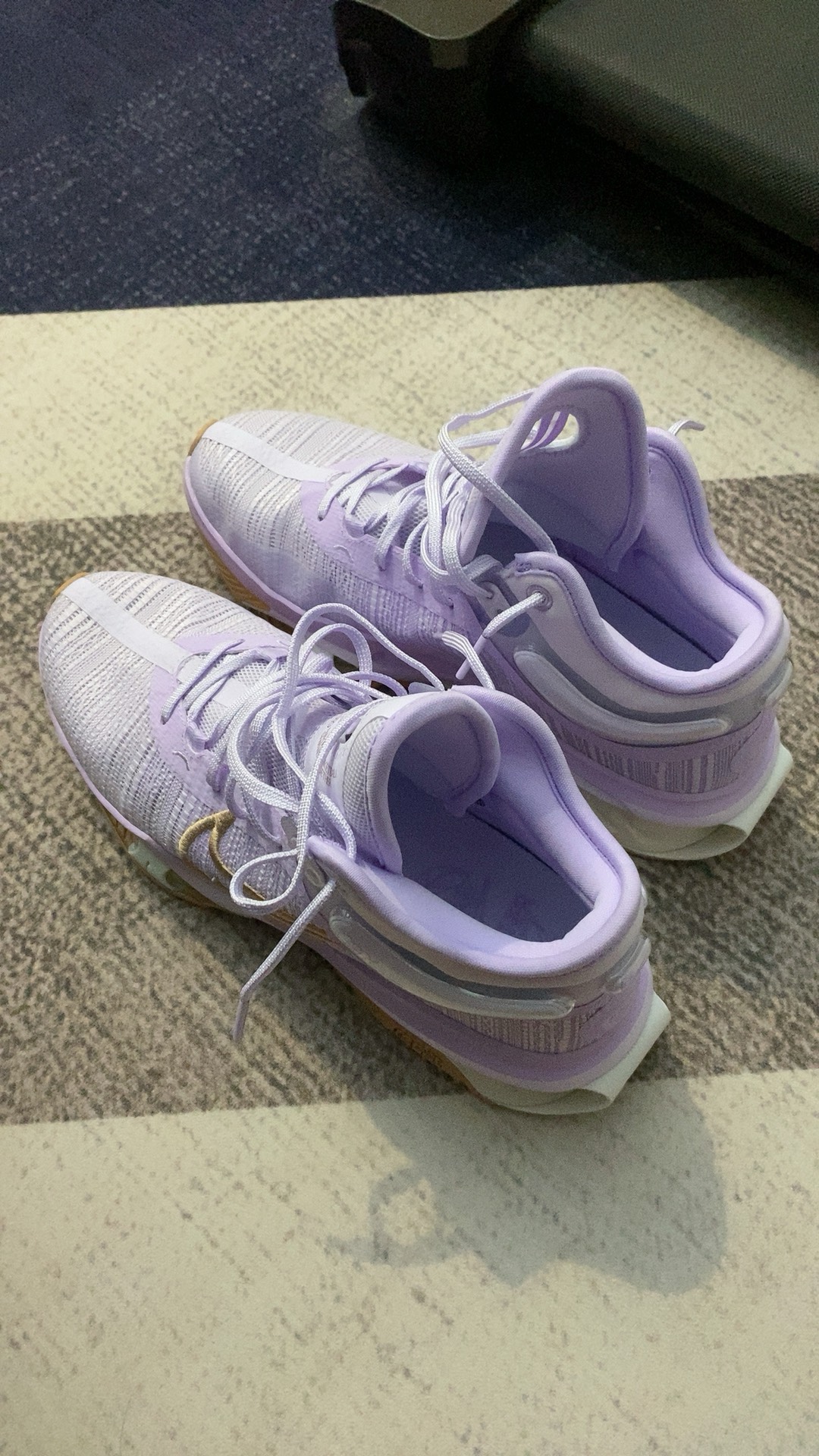 custom review-Nike Air Zoom GT Jump 2 EP 'Light Purple White'