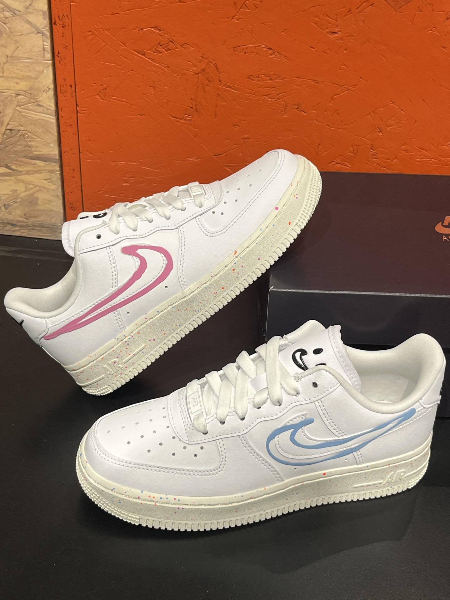 这双鸳鸯色的笑脸 7815nike af1也太可爱了吧