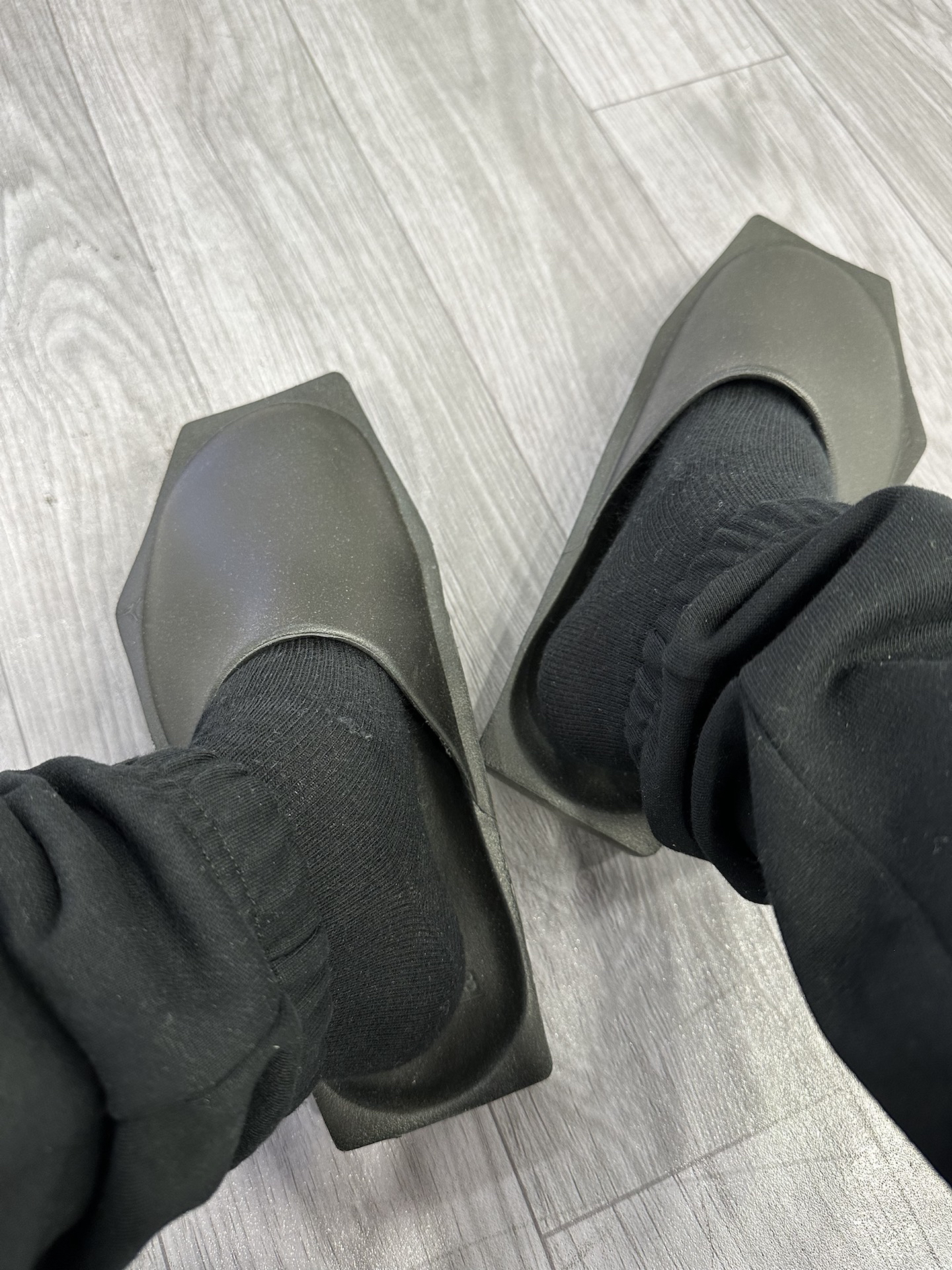 custom review-Billie Eilish x Jordan Hex Mule Череп Слип-резистентные устойчивые к истиранию шлепанцы женские черные