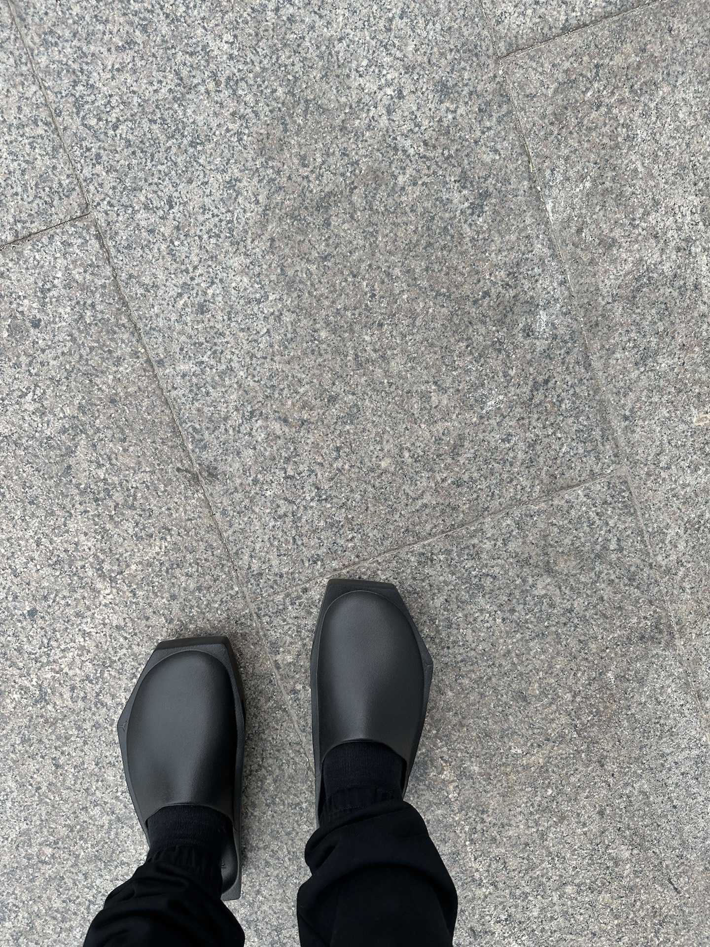 custom review-Billie Eilish x Jordan Hex Mule Череп Слип-резистентные устойчивые к истиранию шлепанцы женские черные