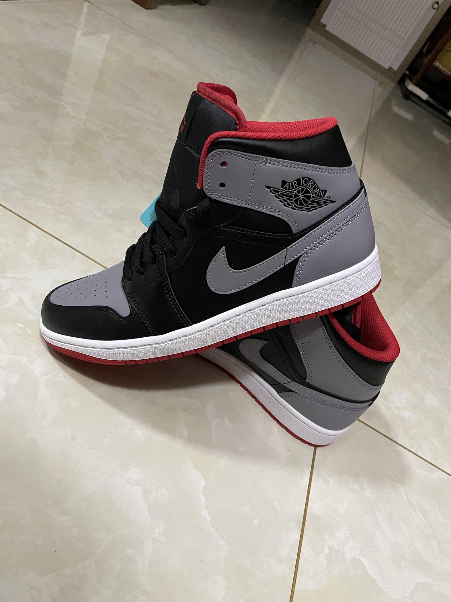 custom review-Jordan Air Jordan 1 Shadow Fire Red MID Топ Винтажные баскетбольные кроссовки Мужской Серый Черный