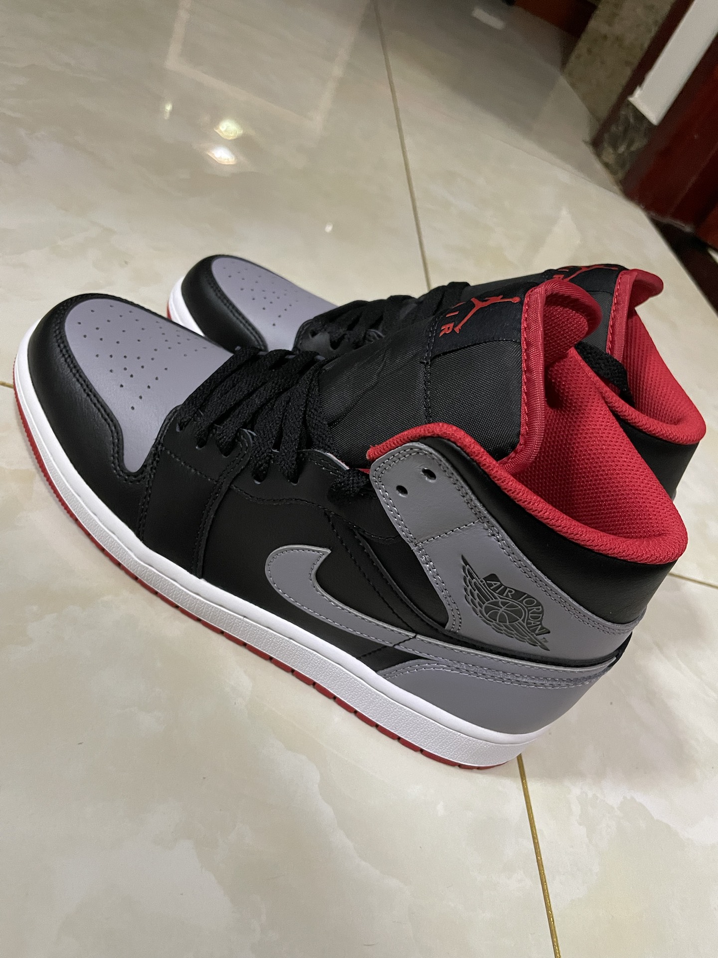 custom review-Jordan Air Jordan 1 Shadow Fire Red MID Топ Винтажные баскетбольные кроссовки Мужской Серый Черный