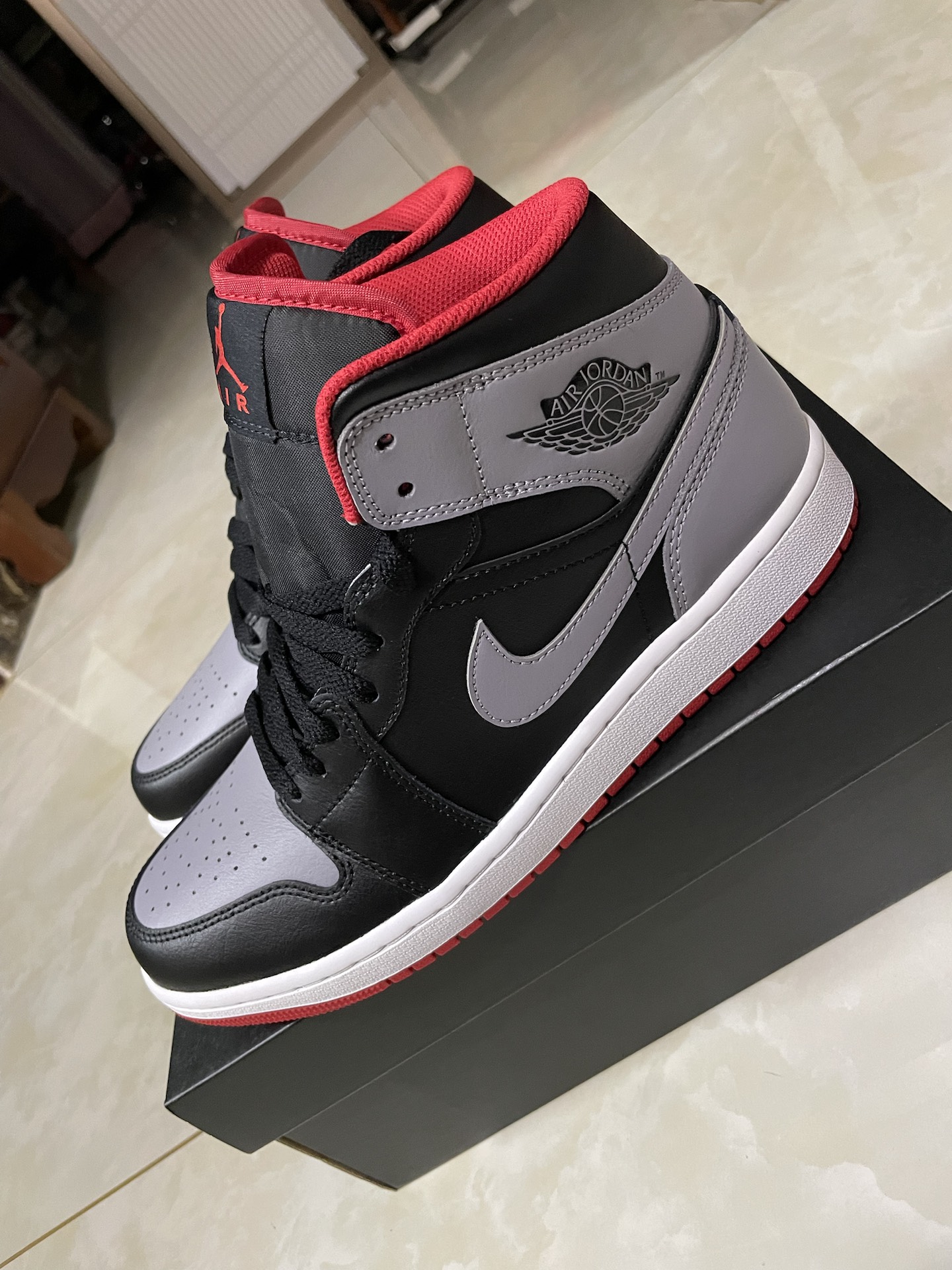 custom review-Jordan Air Jordan 1 Shadow Fire Red MID Топ Винтажные баскетбольные кроссовки Мужской Серый Черный