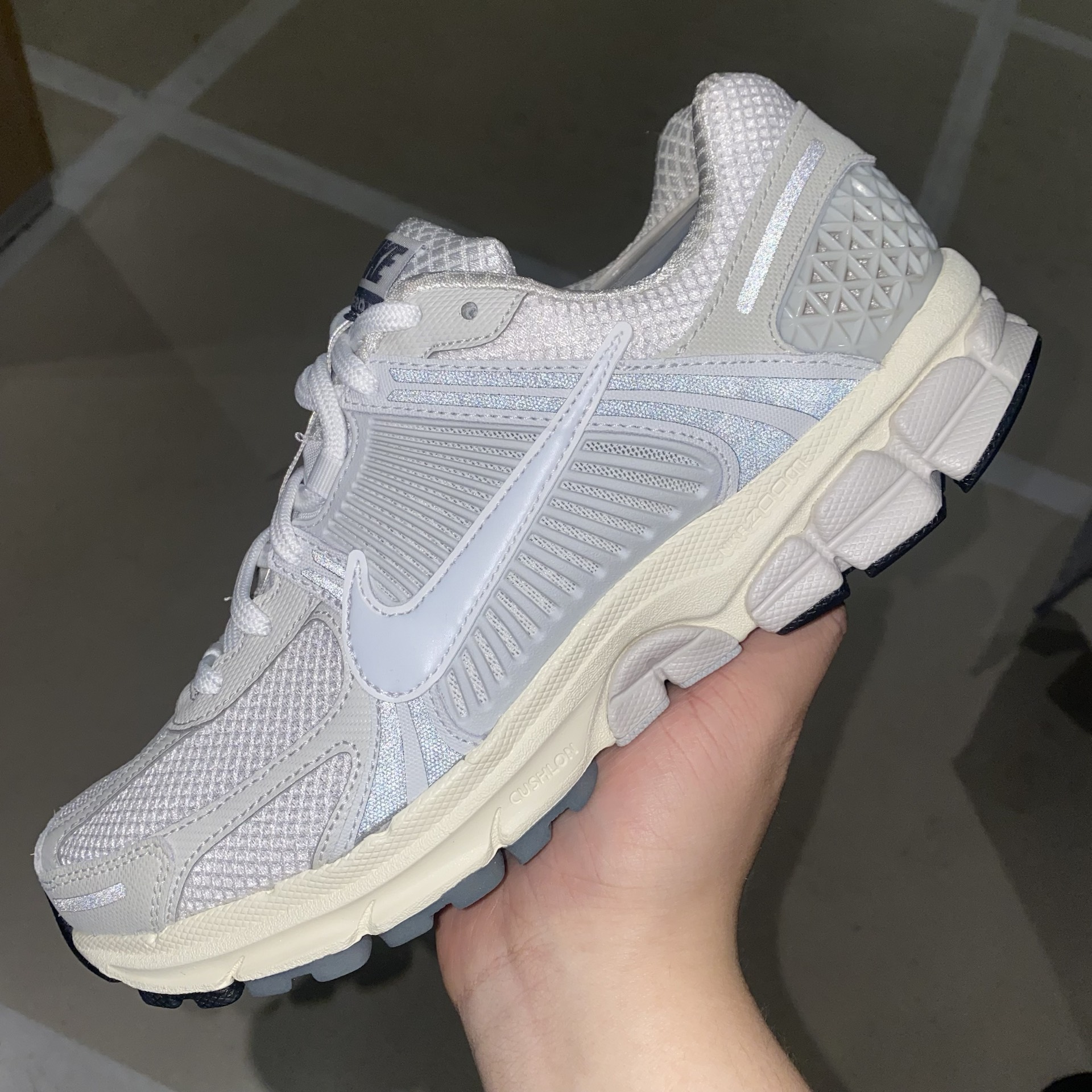 custom review-Nike Zoom Vomero 5 Platinum Tint
