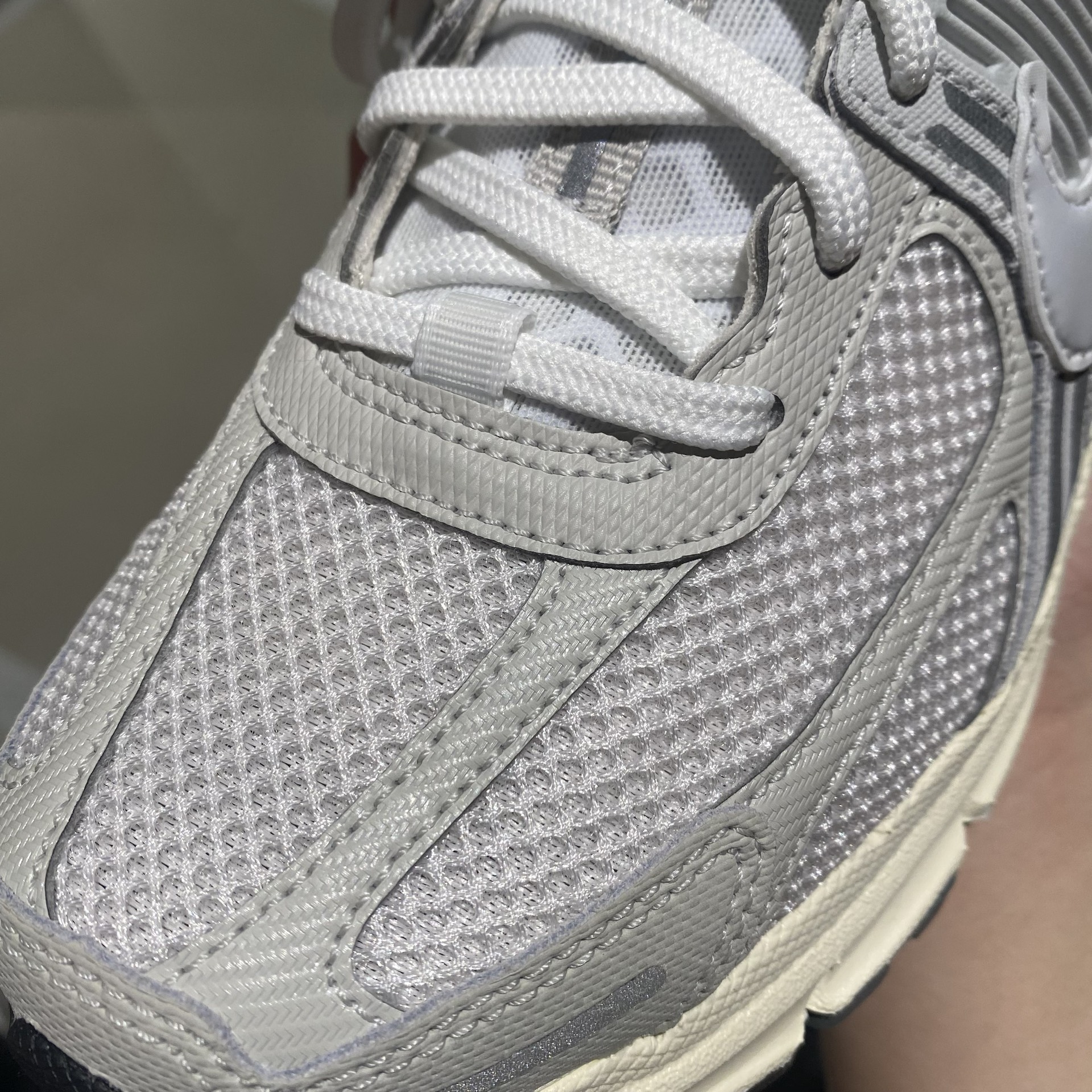 custom review-Nike Zoom Vomero 5 Platinum Tint