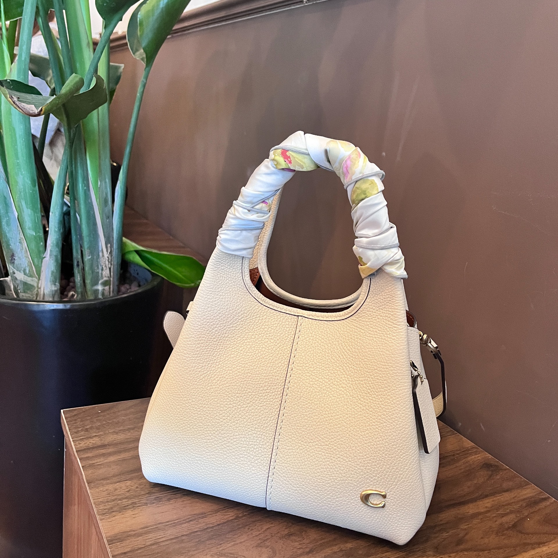 coach蔻驰lana 23菜篮子