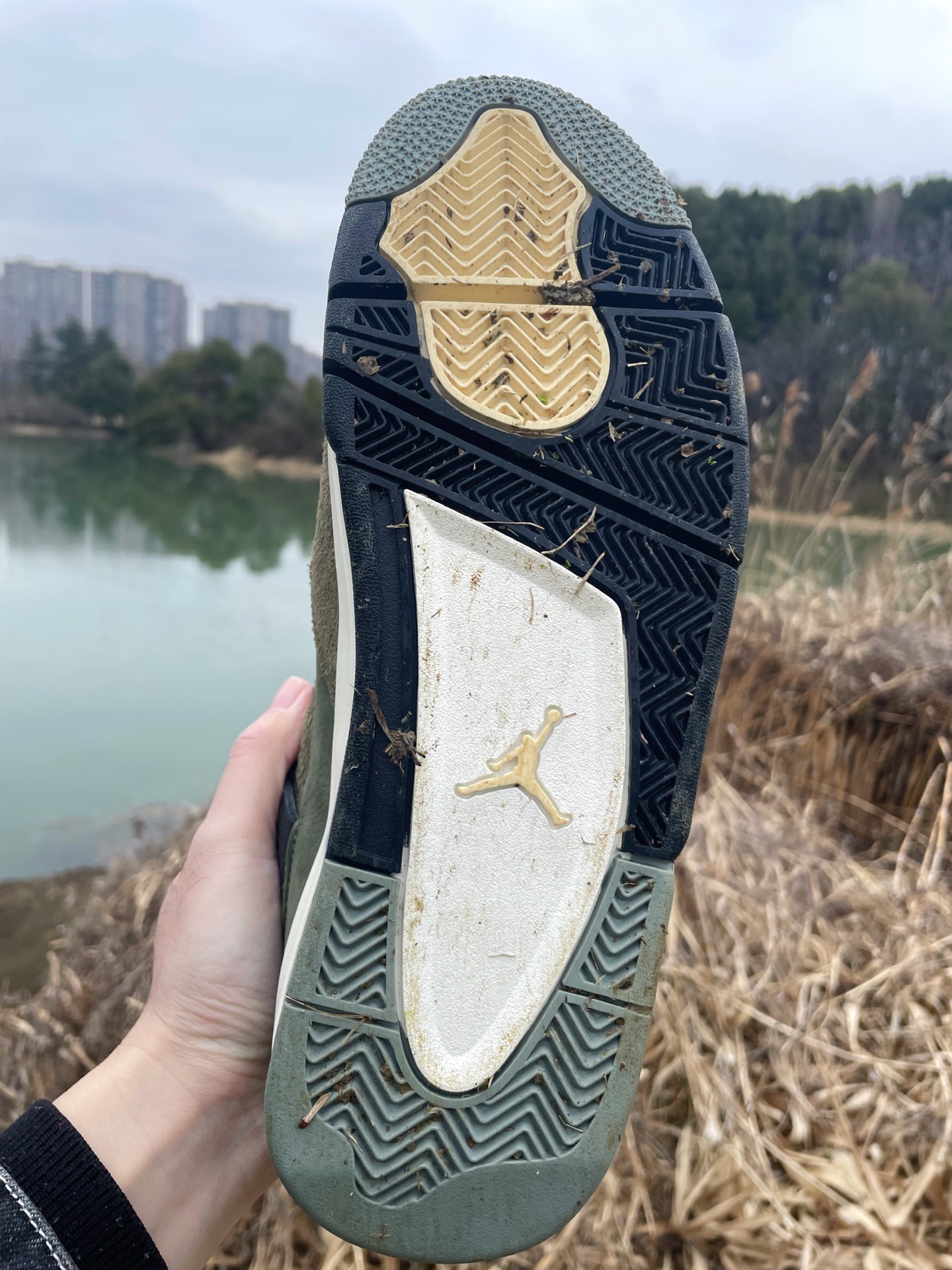 custom review-JORDAN 4 Retro Se Craft Medium Olive