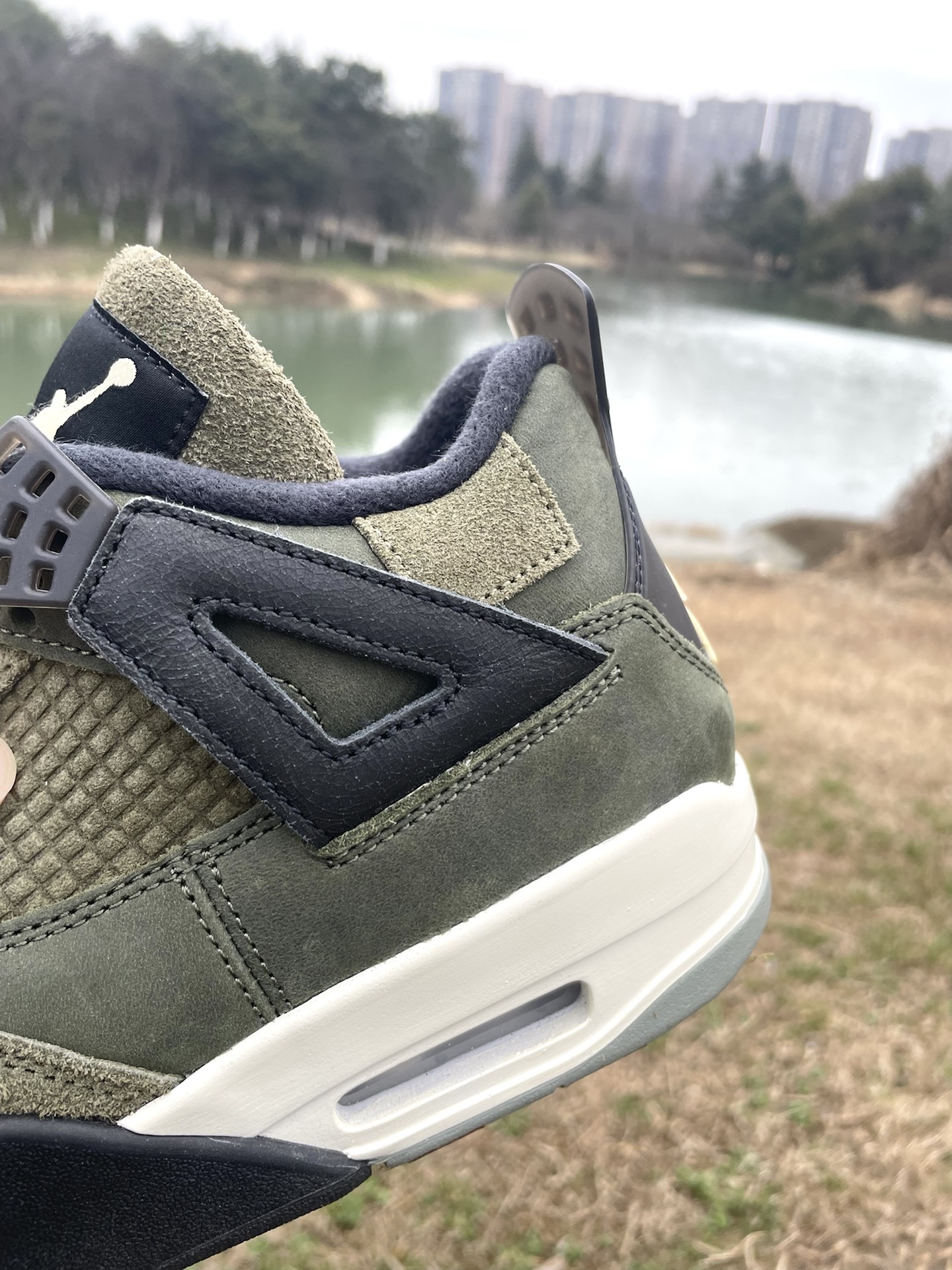 custom review-JORDAN 4 Retro Se Craft Medium Olive