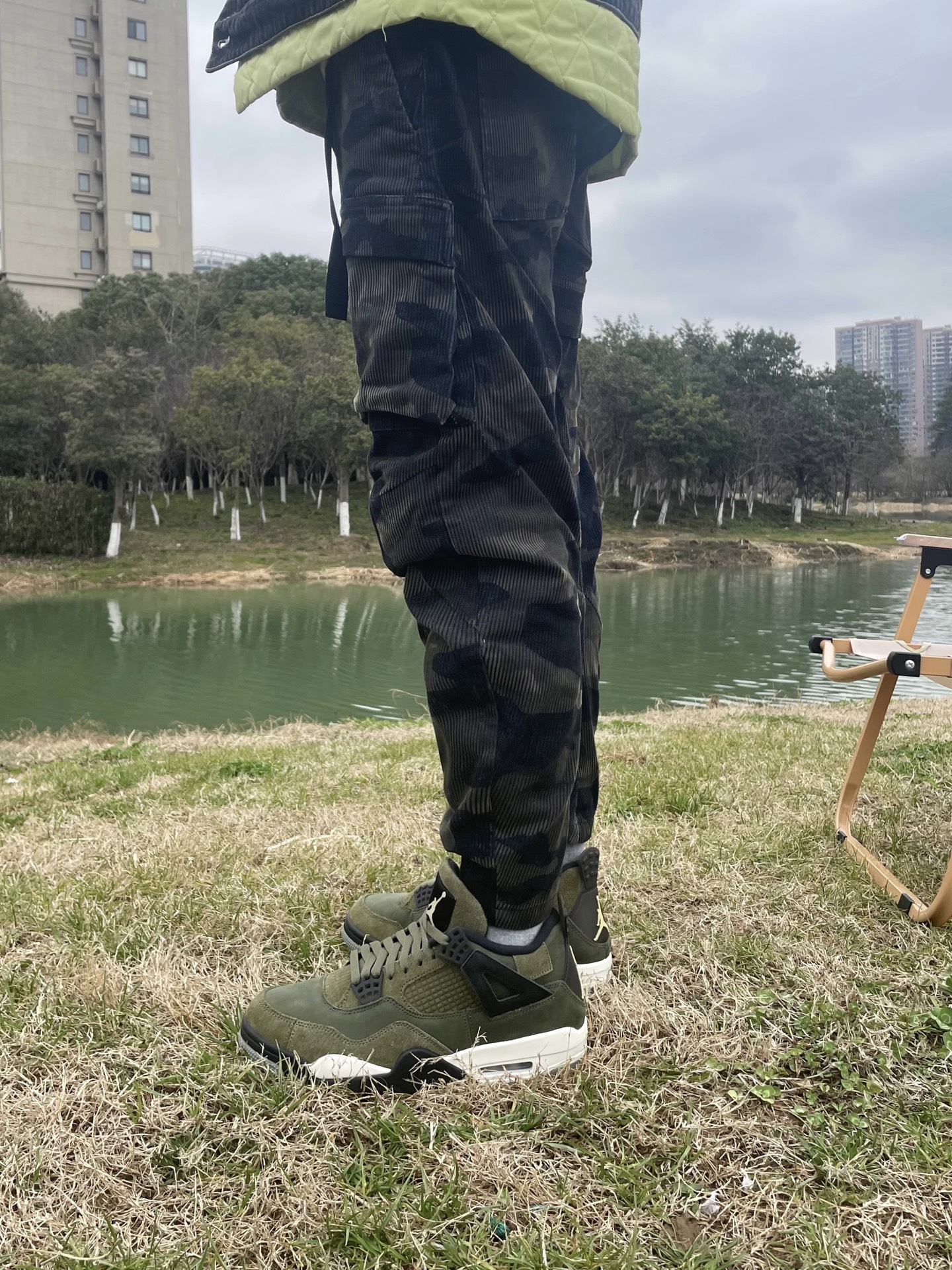 custom review-JORDAN 4 Retro Se Craft Medium Olive