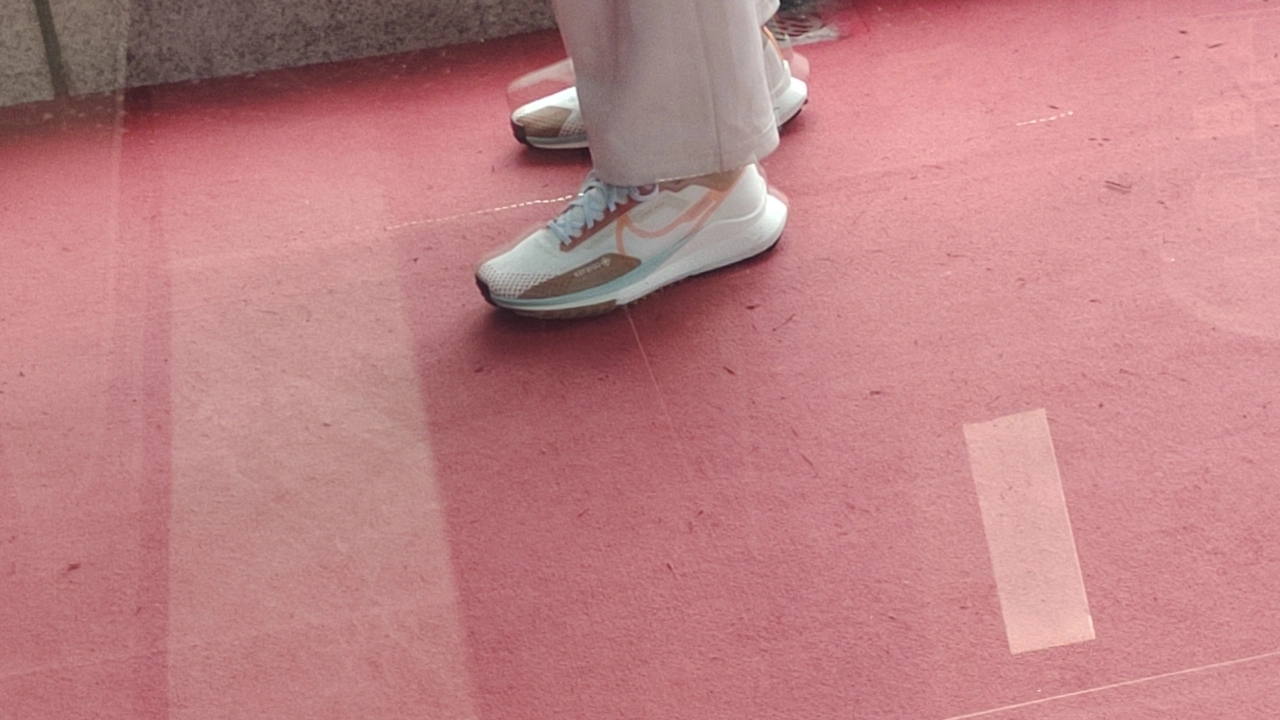 custom review-Nike Pegasus Trail 4 Устойчивый к истиранию Водонепроницаемый Отскок MID Top Trail Беговые кроссовки Мужские Белый Коричневый Синий