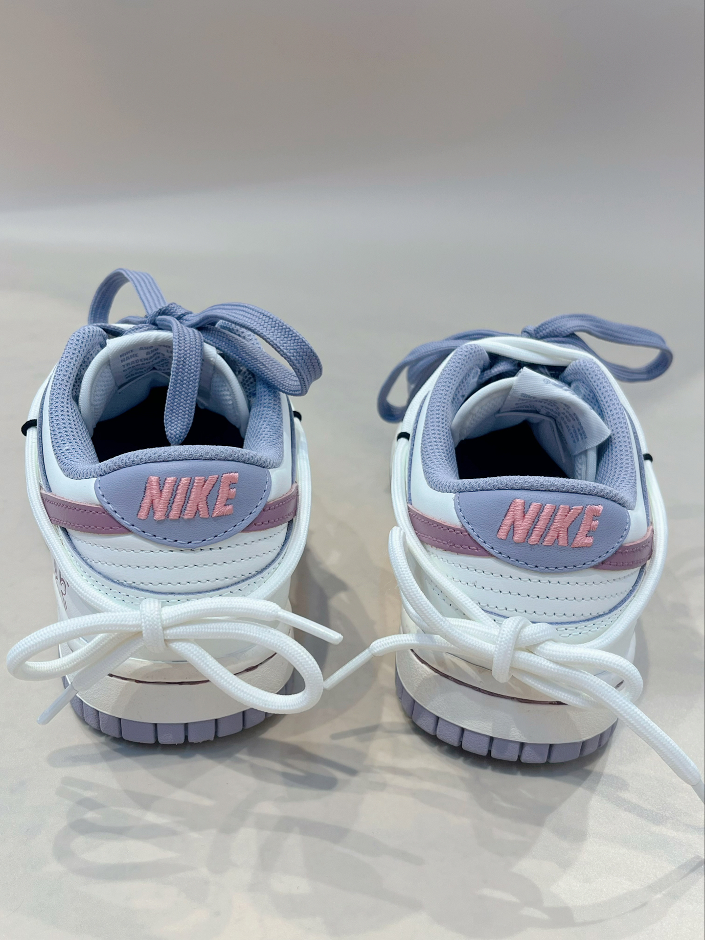 可爱女生的新年战靴～耐克的小兔子🐰dunk