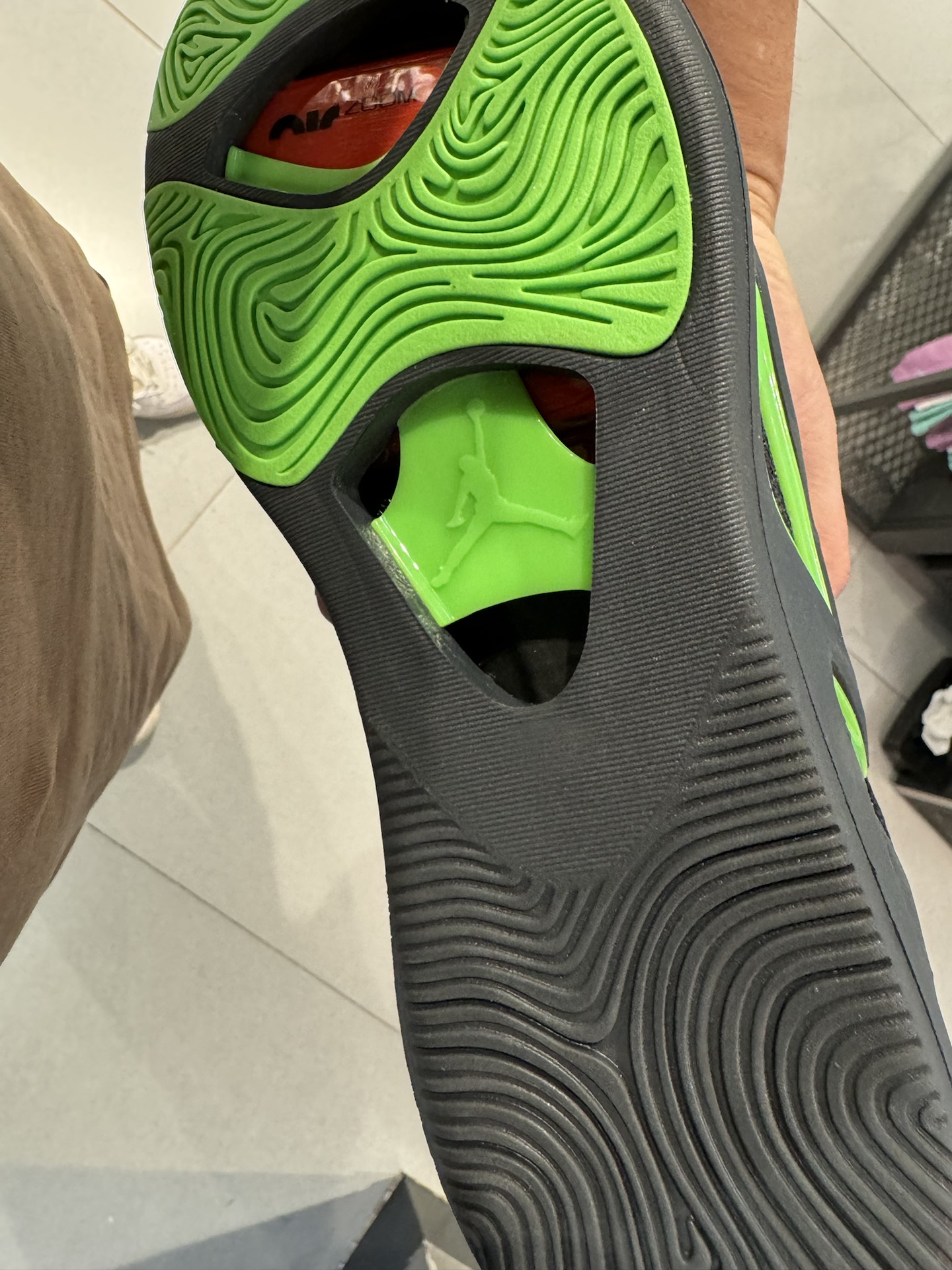 custom review-Джордан Tatum 1 Амортизация Устойчивый к истиранию Дышащий MID Баскетбольные кроссовки Мужской Черный Зеленый Азиатская версия