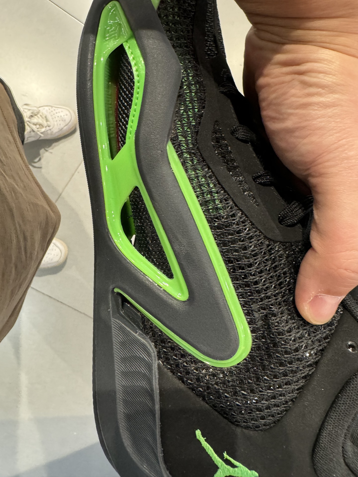 custom review-Джордан Tatum 1 Амортизация Устойчивый к истиранию Дышащий MID Баскетбольные кроссовки Мужской Черный Зеленый Азиатская версия