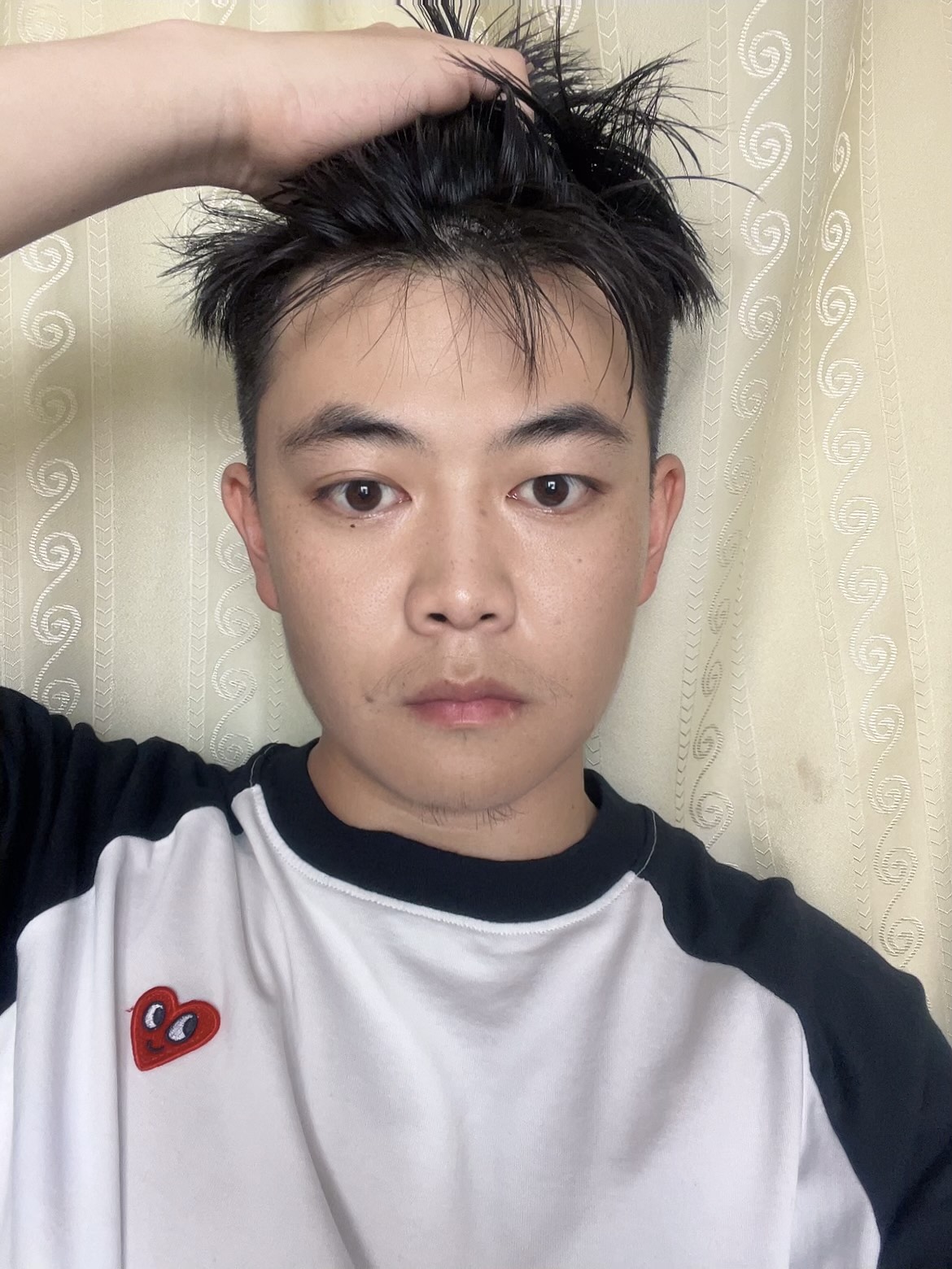查尔斯桃心 #男士少年感发型推荐 #男大学生ootd #男生伪素颜 #男生