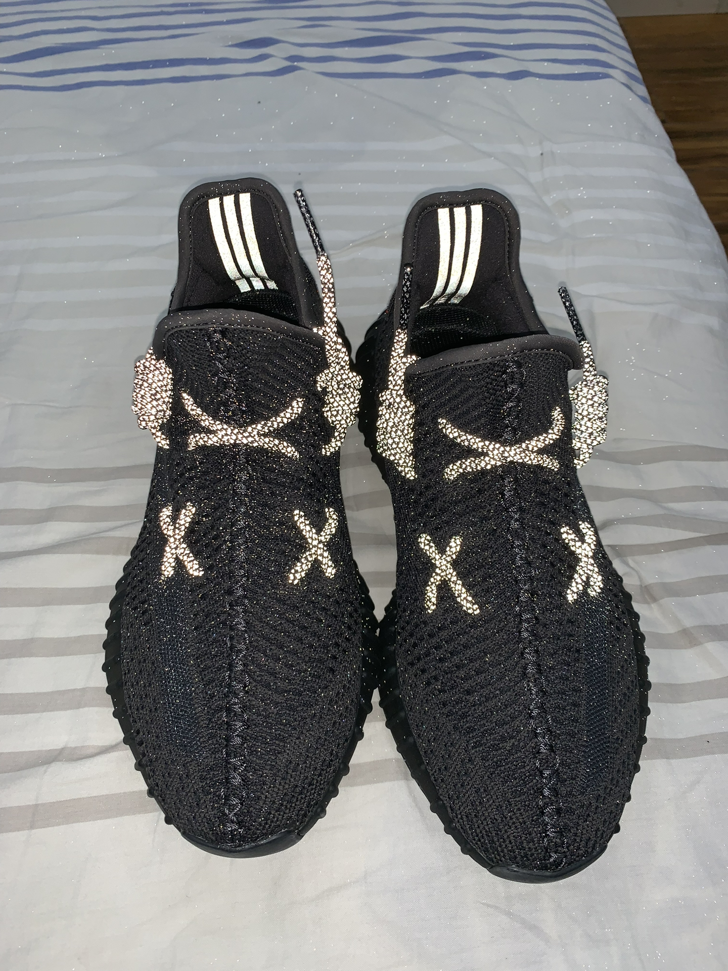 yeezy350 黑天使