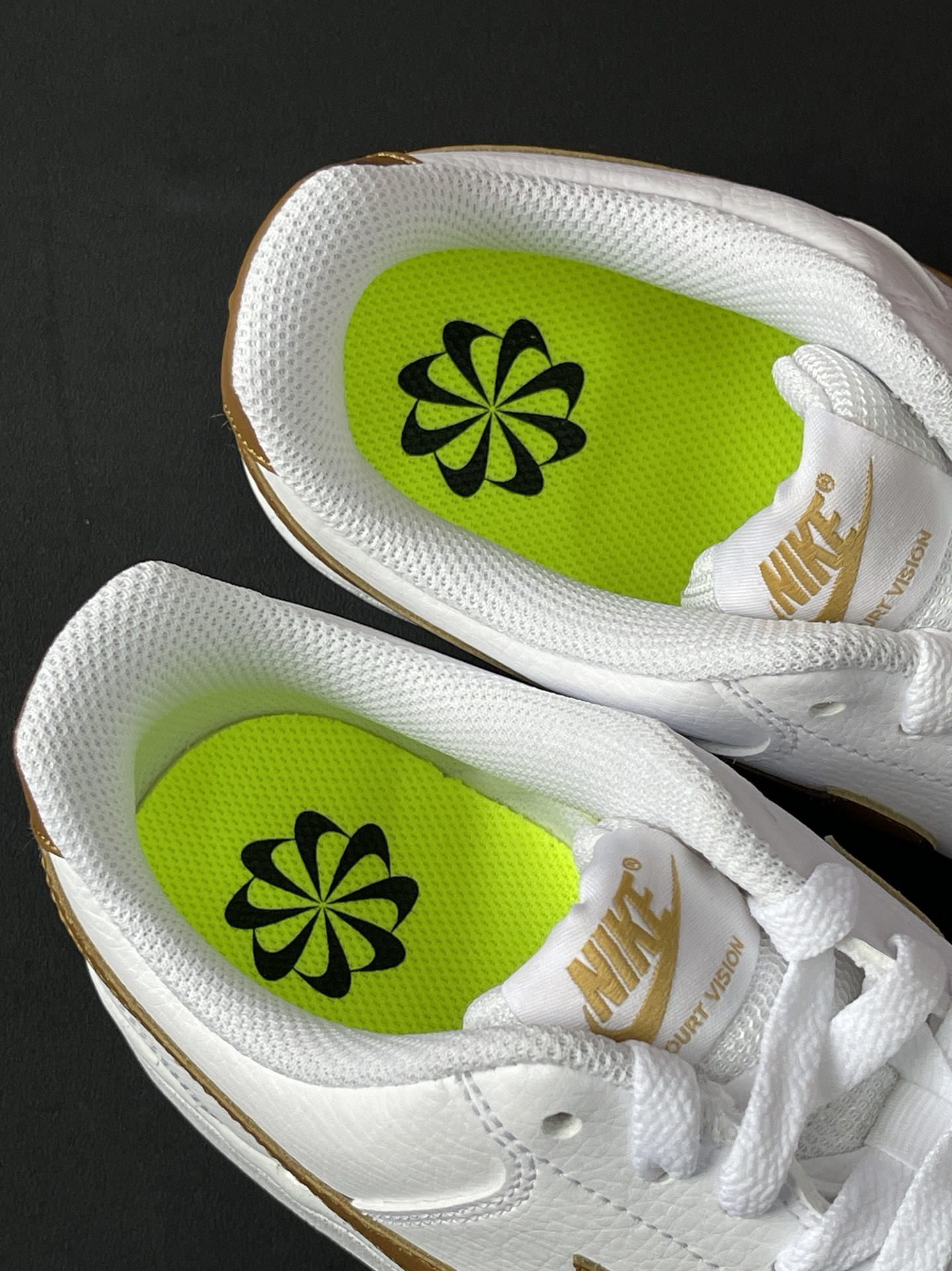 nike court vision |荧光绿色鞋垫好抓人眼球