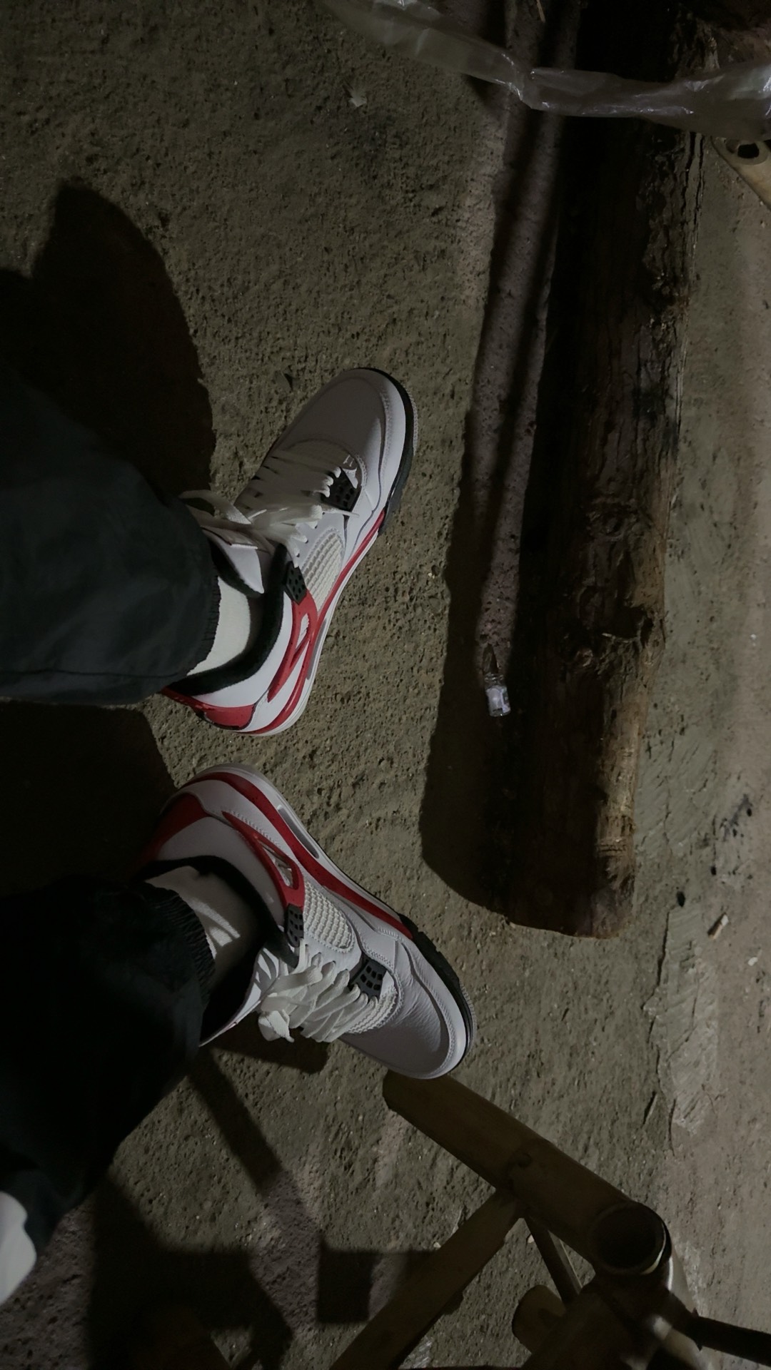custom review-JORDAN 4 Retro Red Cement