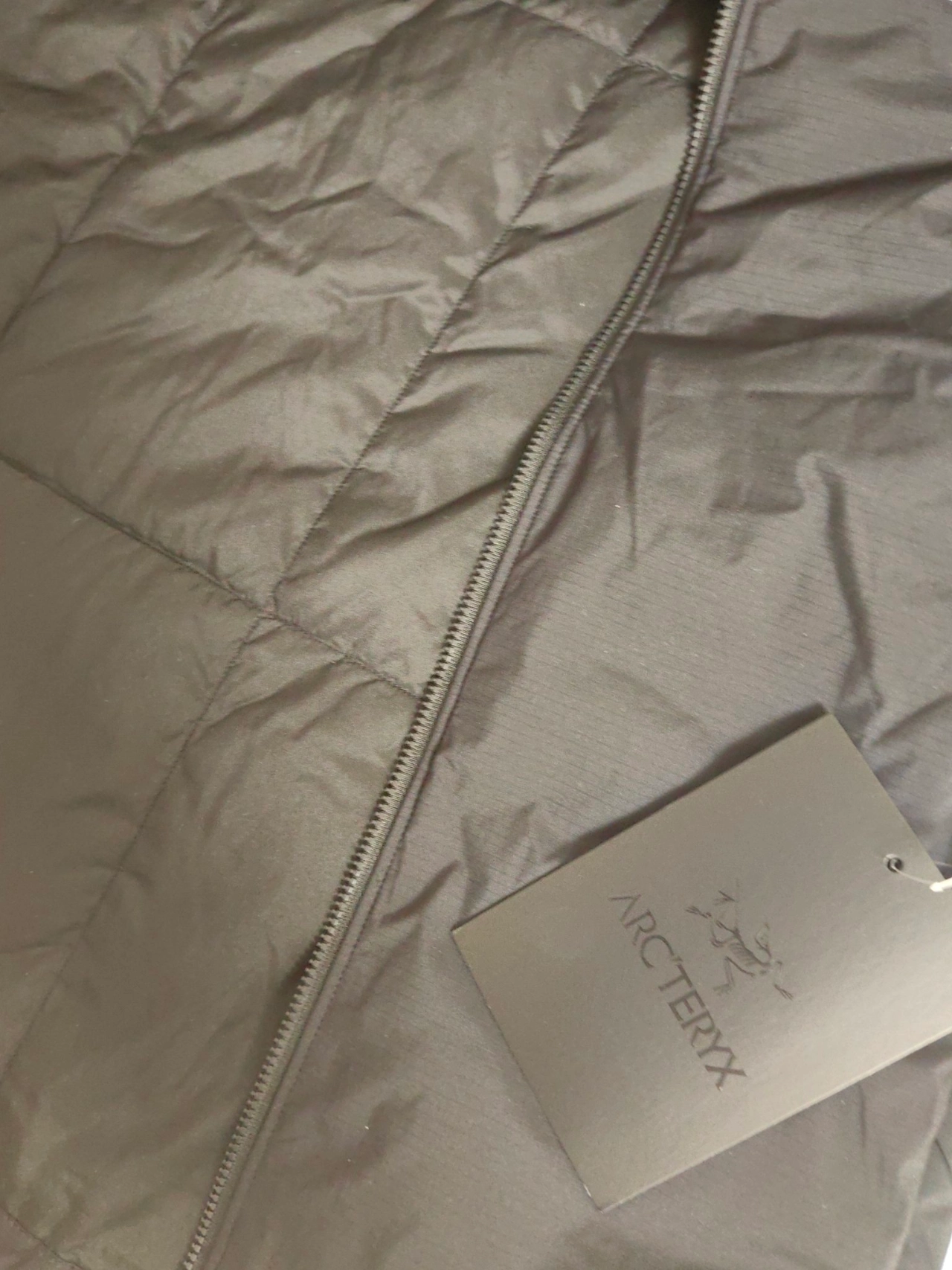 custom review-Arcteryx ATOM HEAVEYWEIGHT Пуховая куртка Женская