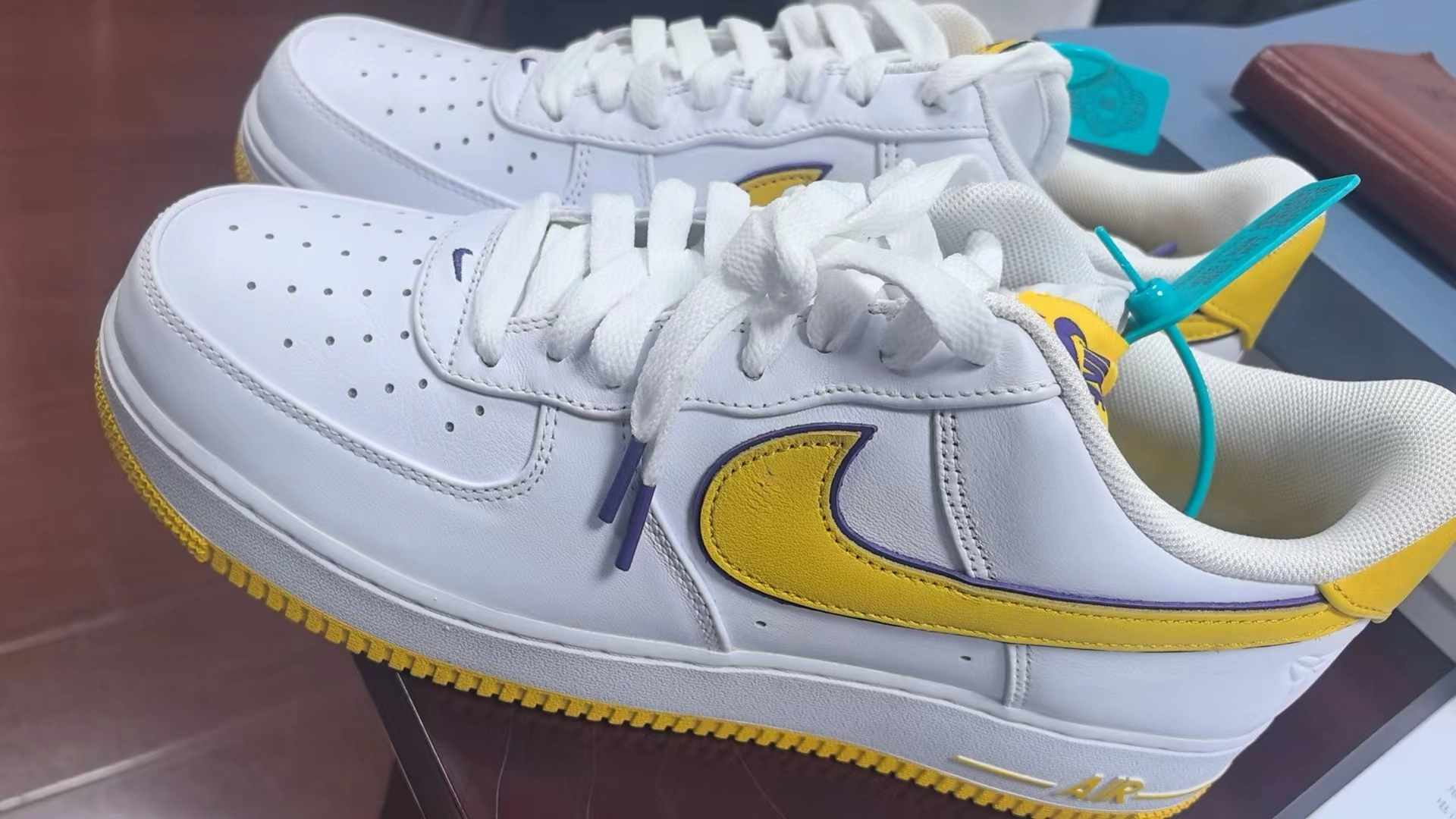 custom review-Kobe Bryant X Nike Air Force 1 Retro QS